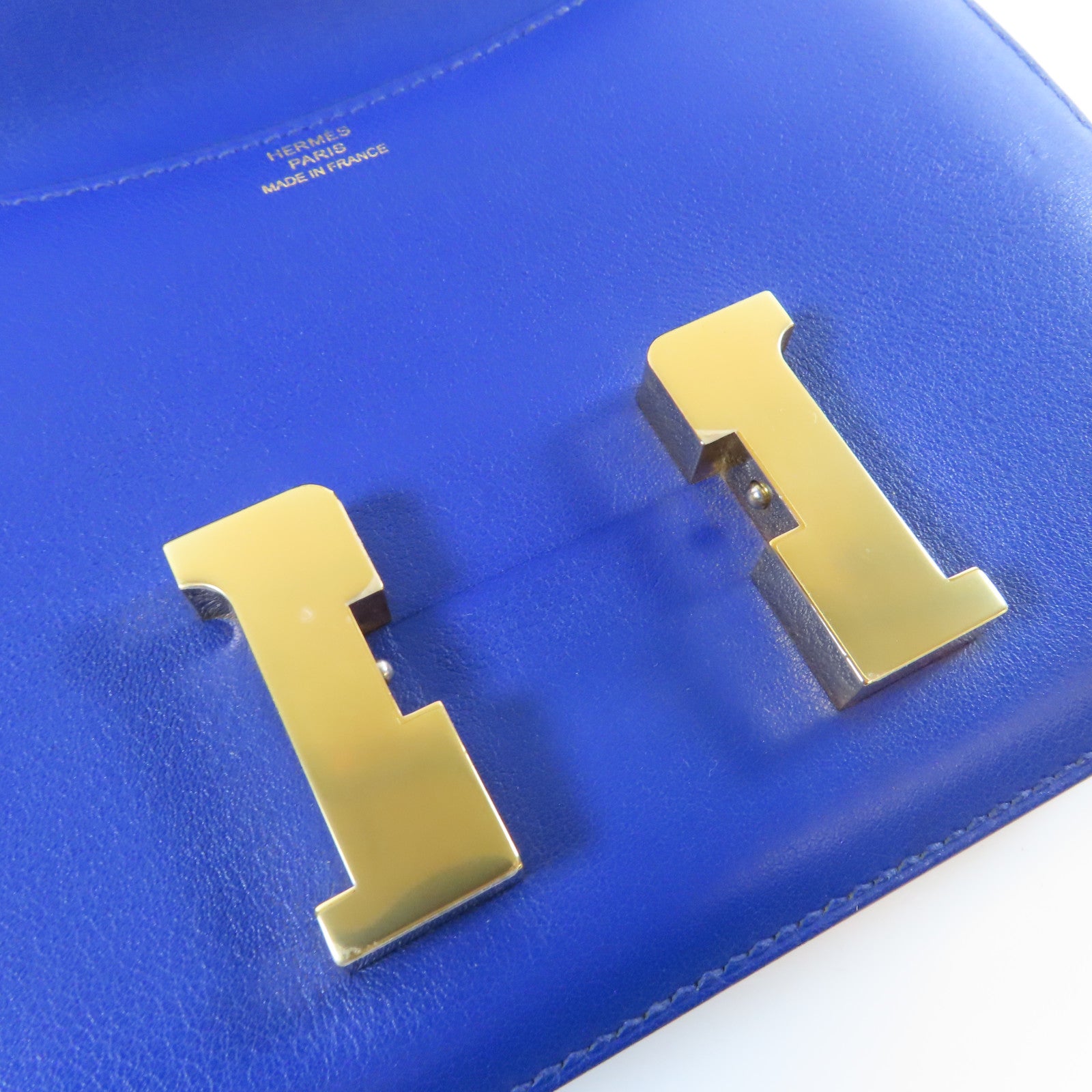 HERMES 【激減優惠】Swift皮革Constance Mini金扣肩背袋Bleu Saphir藍寶石色