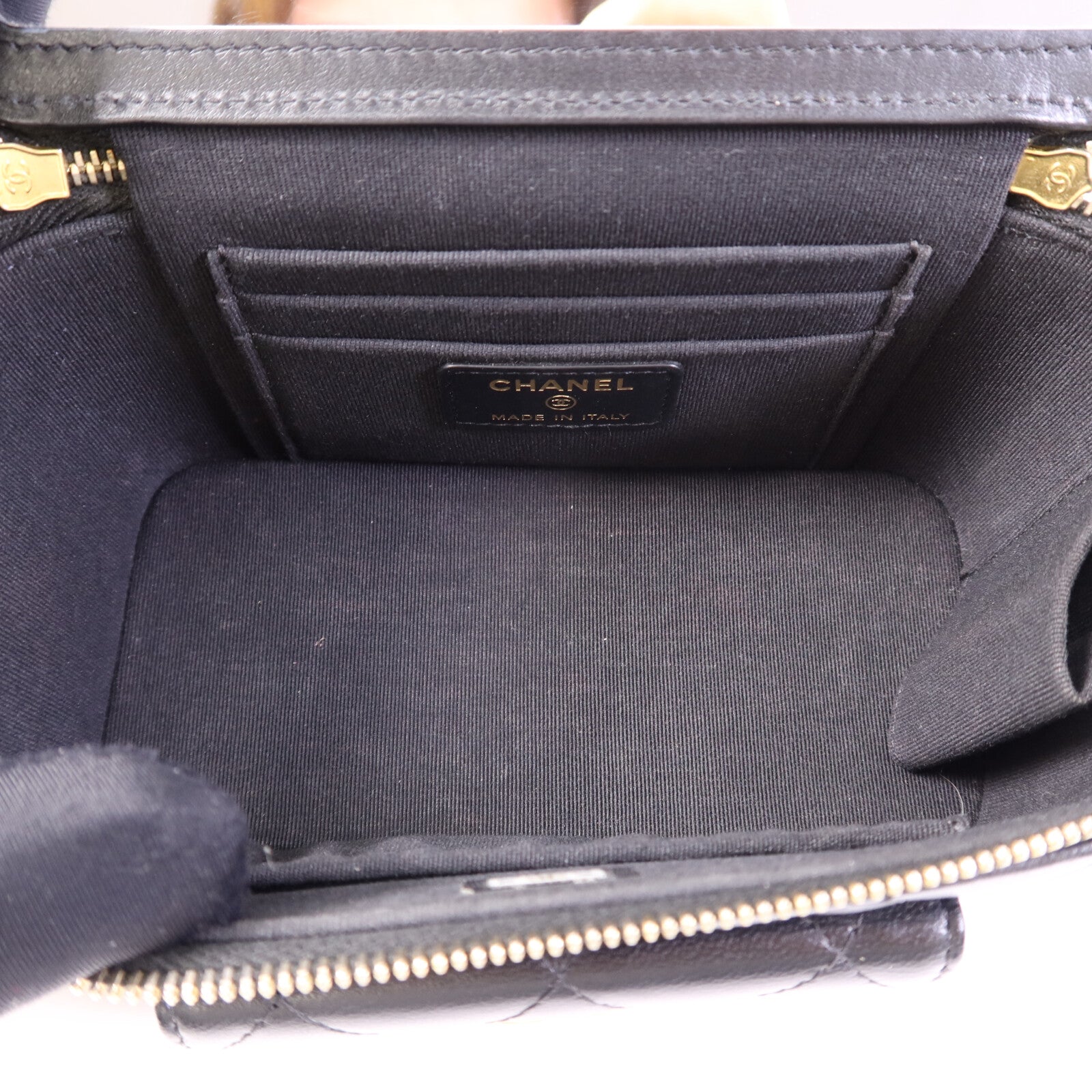 CHANEL 【激減優惠】羊皮皮革Vanity Case金扣鏈帶肩背袋