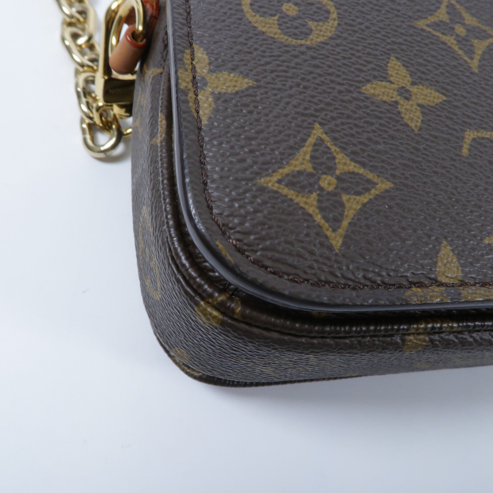 LOUIS VUITTON Monogram Pochette Metis East West鏈帶手挽肩背兩用袋