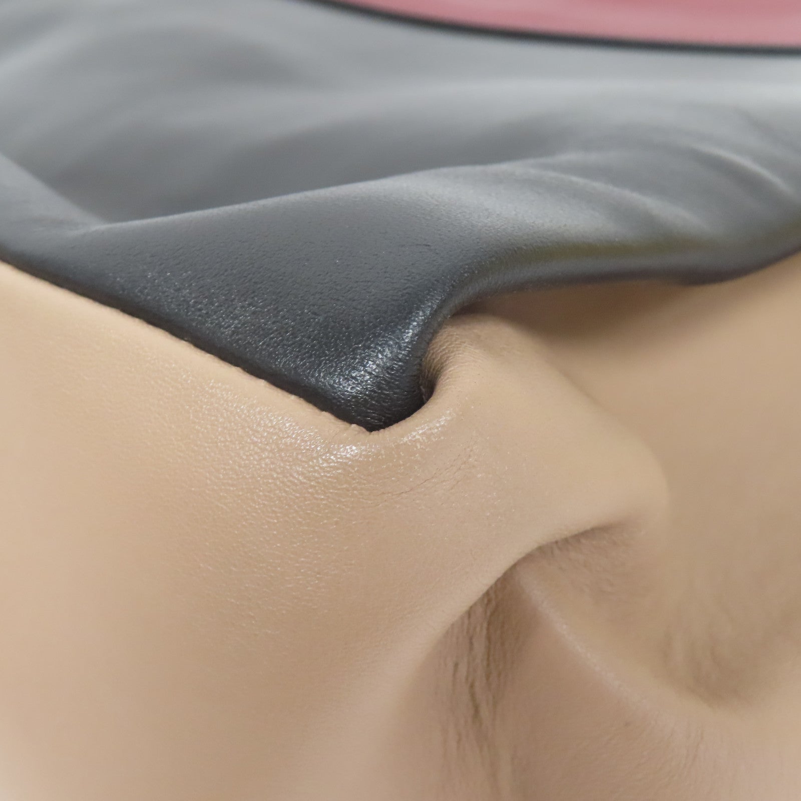 Valentino 【激減優惠】牛皮皮革2 Way Shoulder銀扣手挽肩背兩用袋紅色/杏色/淺藍色
