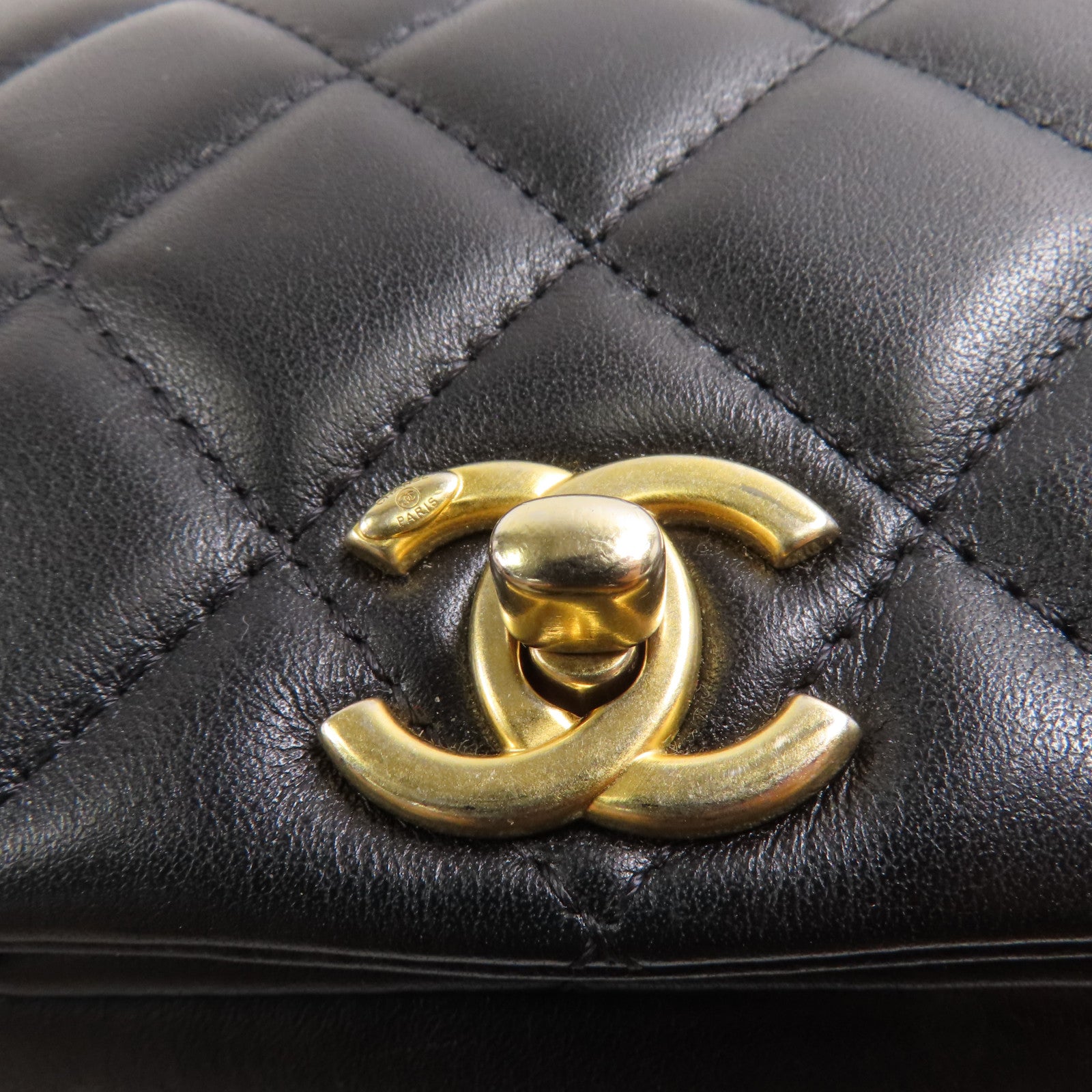 CHANE CC GHW Chain Shoulder Bag Lambskin Leather Black