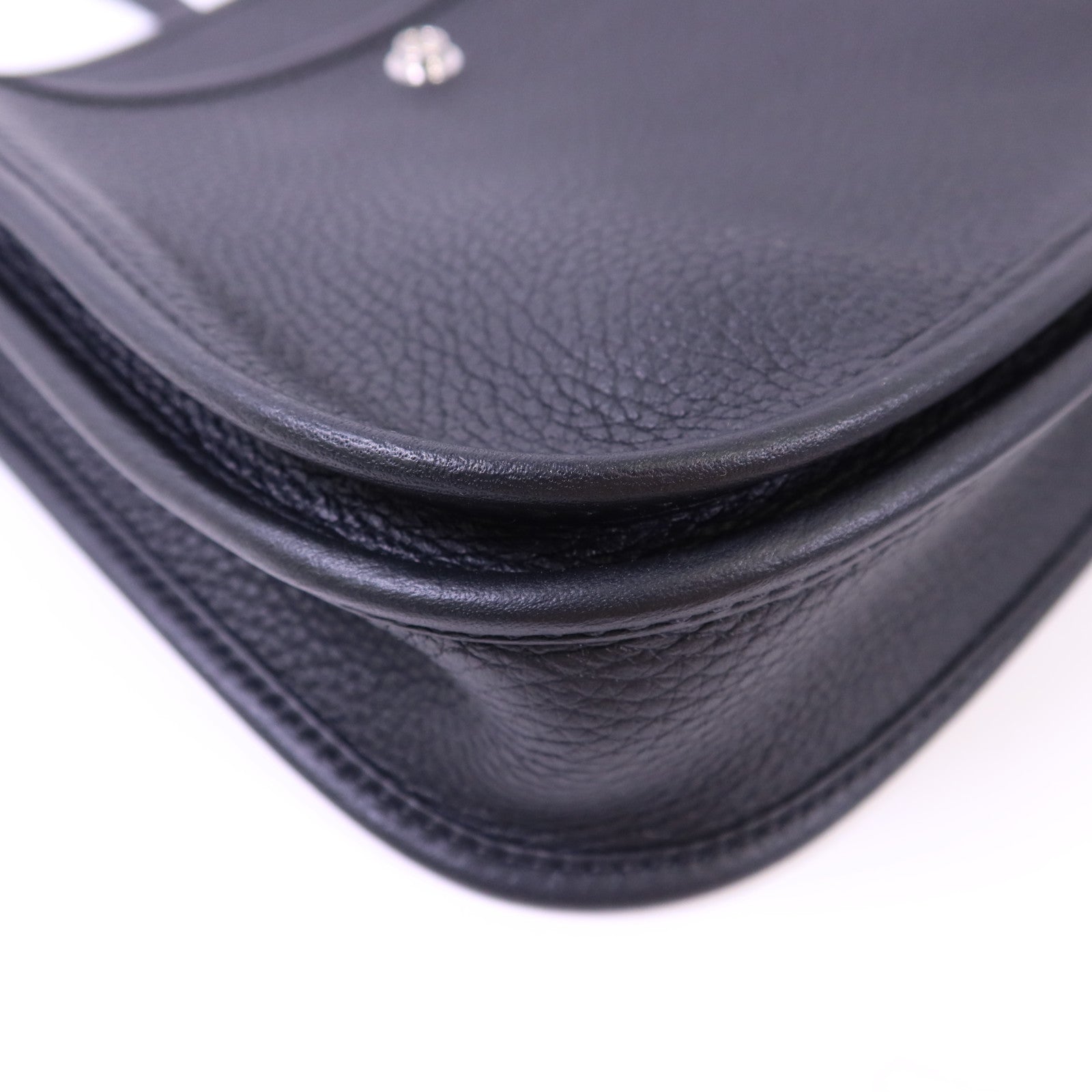 HERMES Clemence皮革Evelyne 23銀扣肩背袋Noir