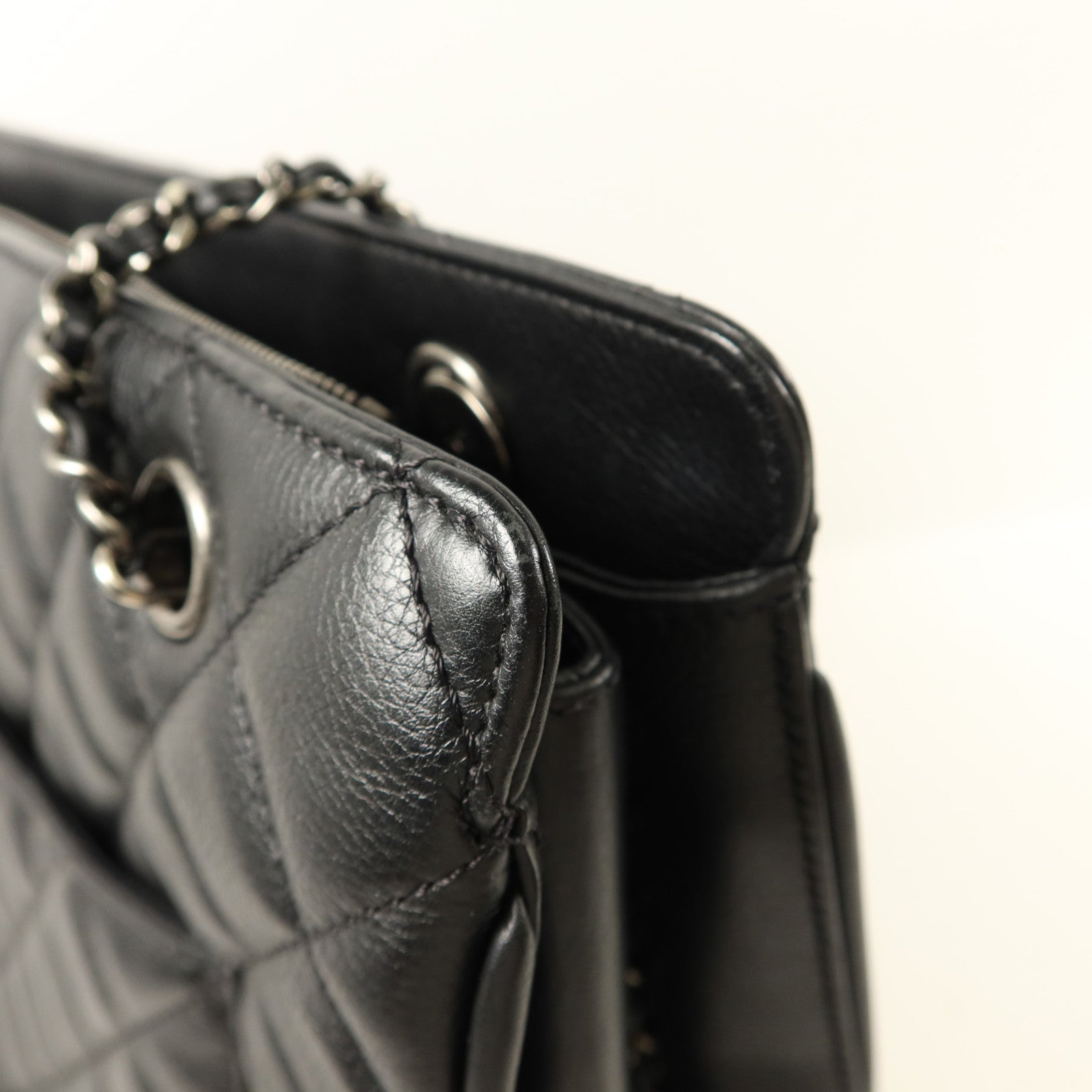CHANEL 牛皮皮革Quilted Frame In Chain Tote手挽袋