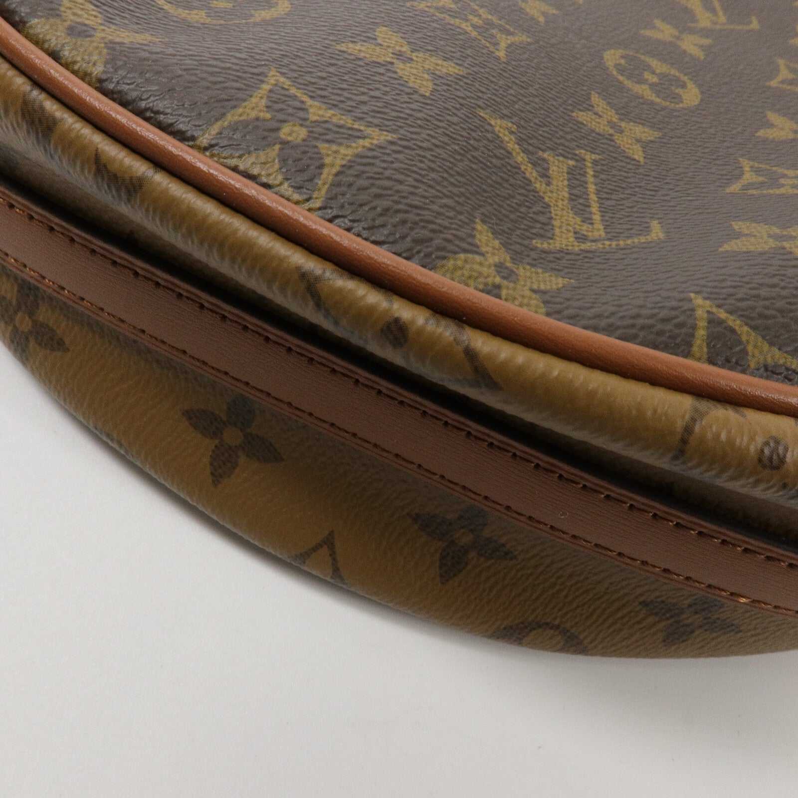 LOUIS VUITTON Monogram Reverse Loop Hobo手挽肩背兩用袋