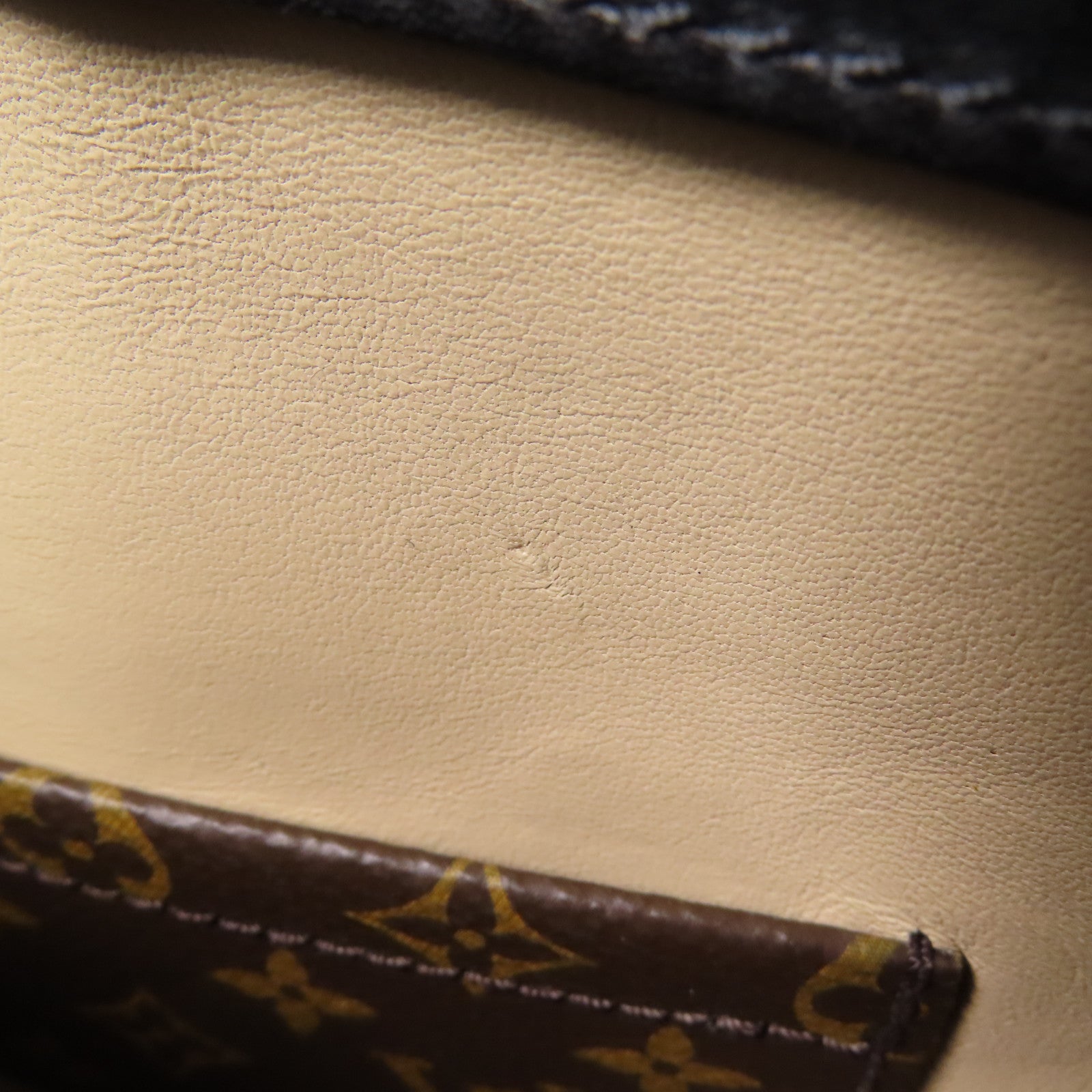 LOUIS VUITTON Monogram Reverse Trunk Clutch金扣肩背袋棕色