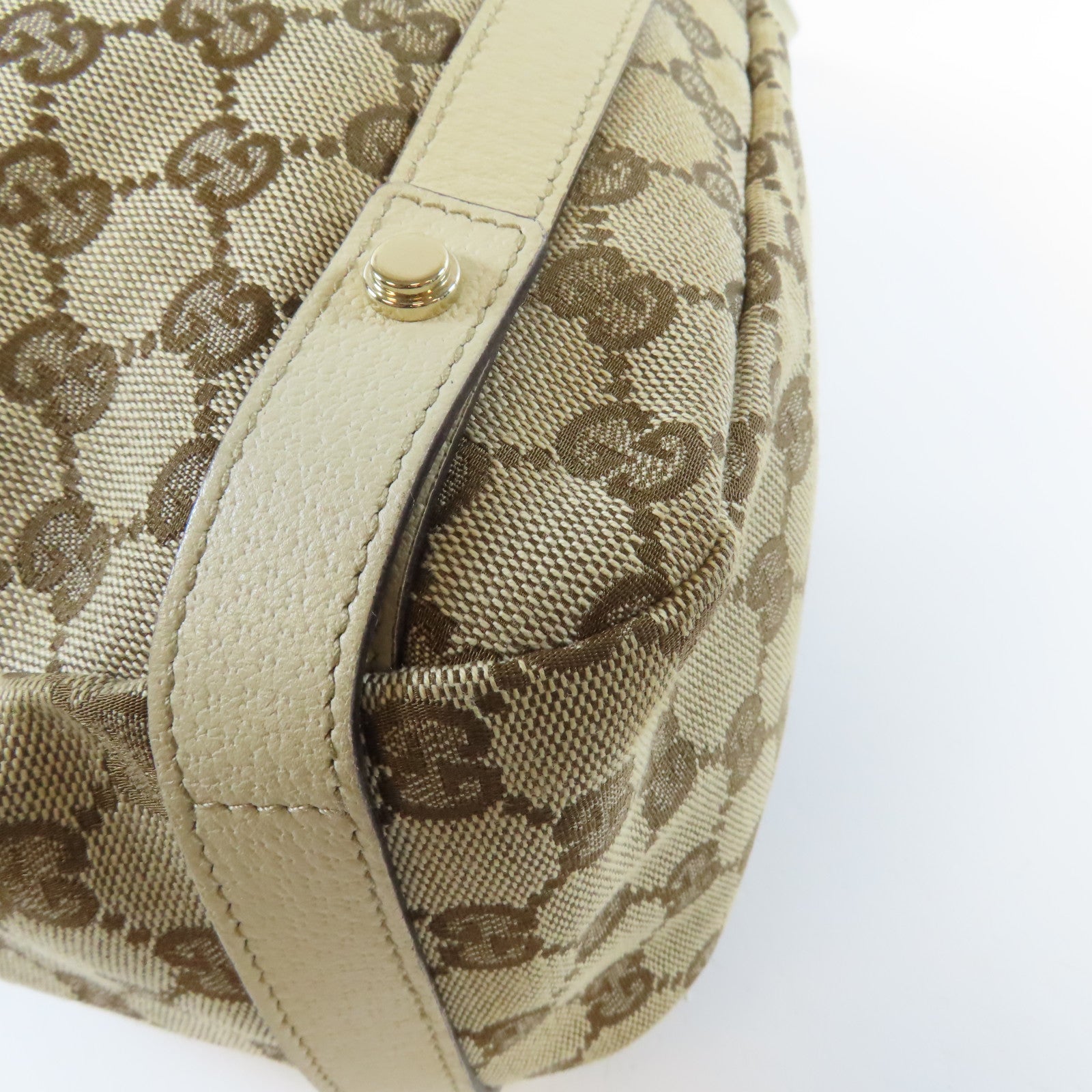 GUCCI 【激減優惠】帆布Abbey Shoulder Bag金扣肩背袋米色