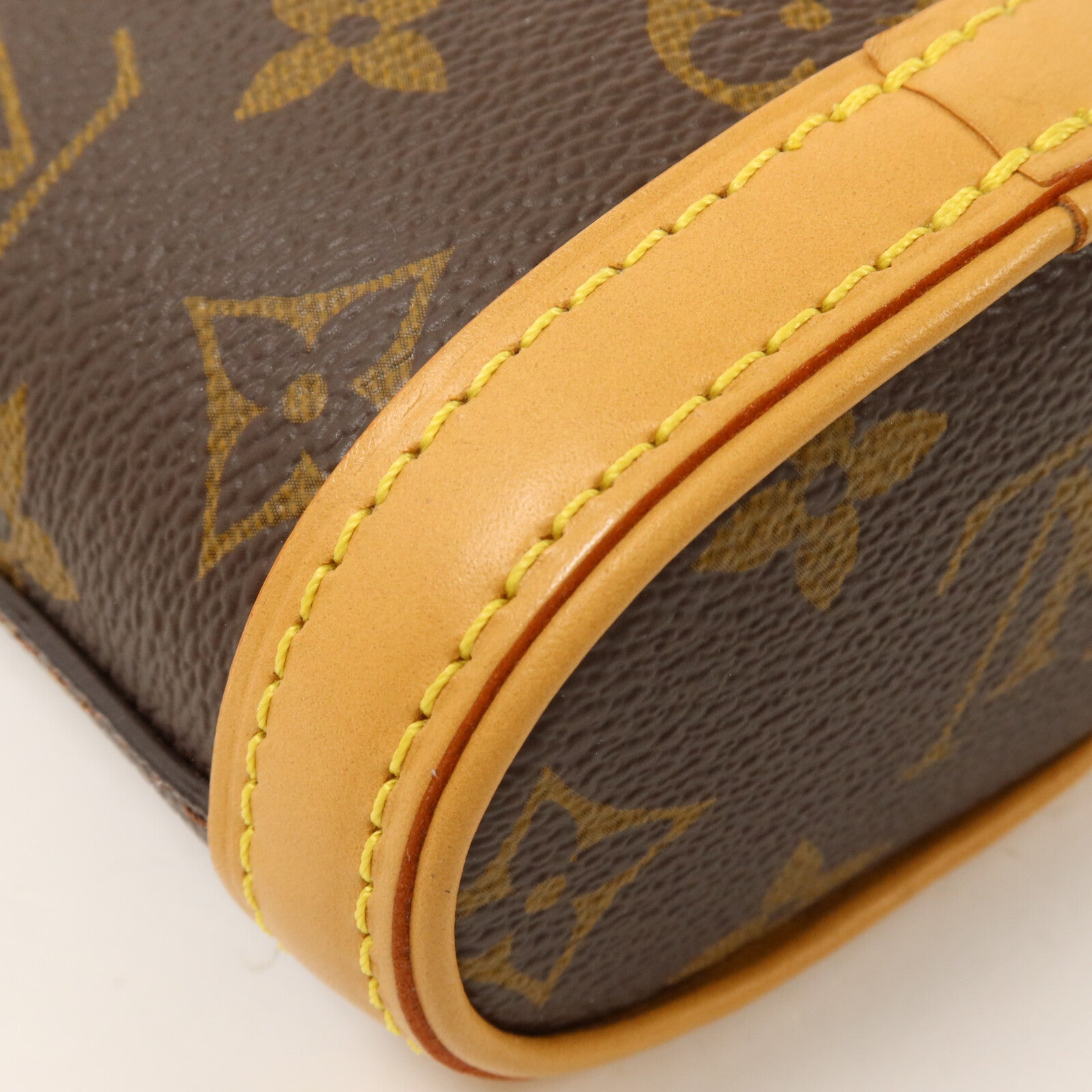 LOUIS VUITTON Monogram Fold Me Pouch肩背袋
