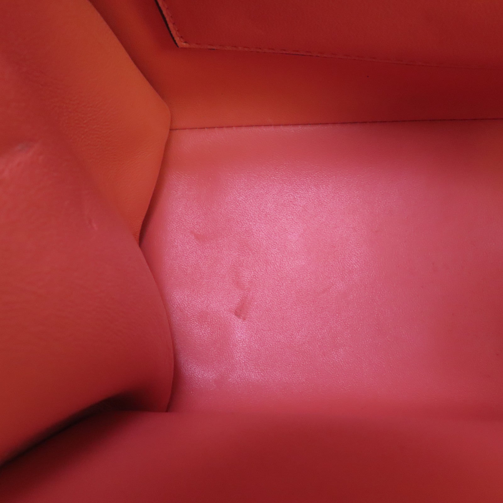 Salvatore Ferragamo 牛皮皮革Studio Box Bag銀扣手挽肩背兩用袋