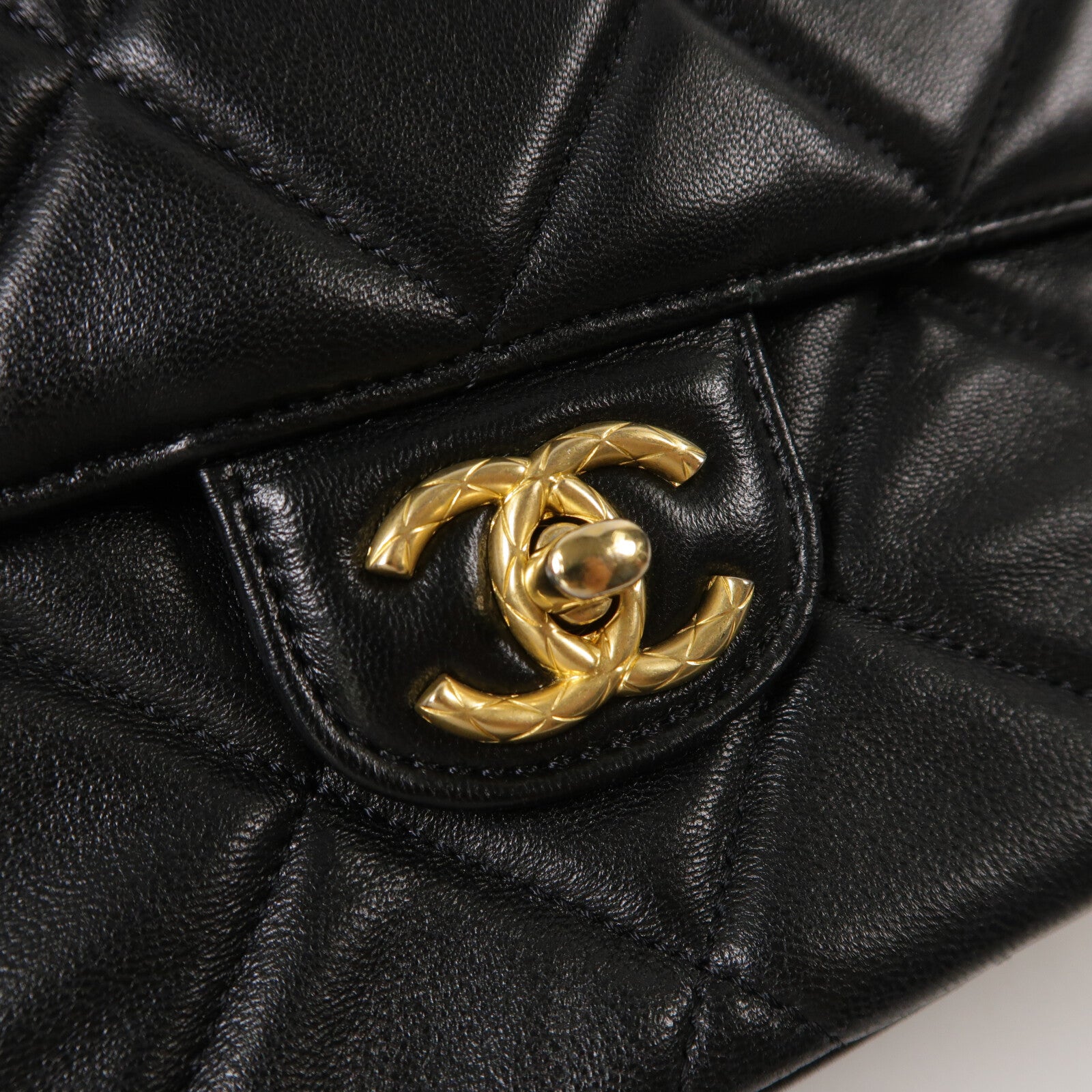 CHANEL 羊皮皮革Chain Shoulder鏈帶肩背袋