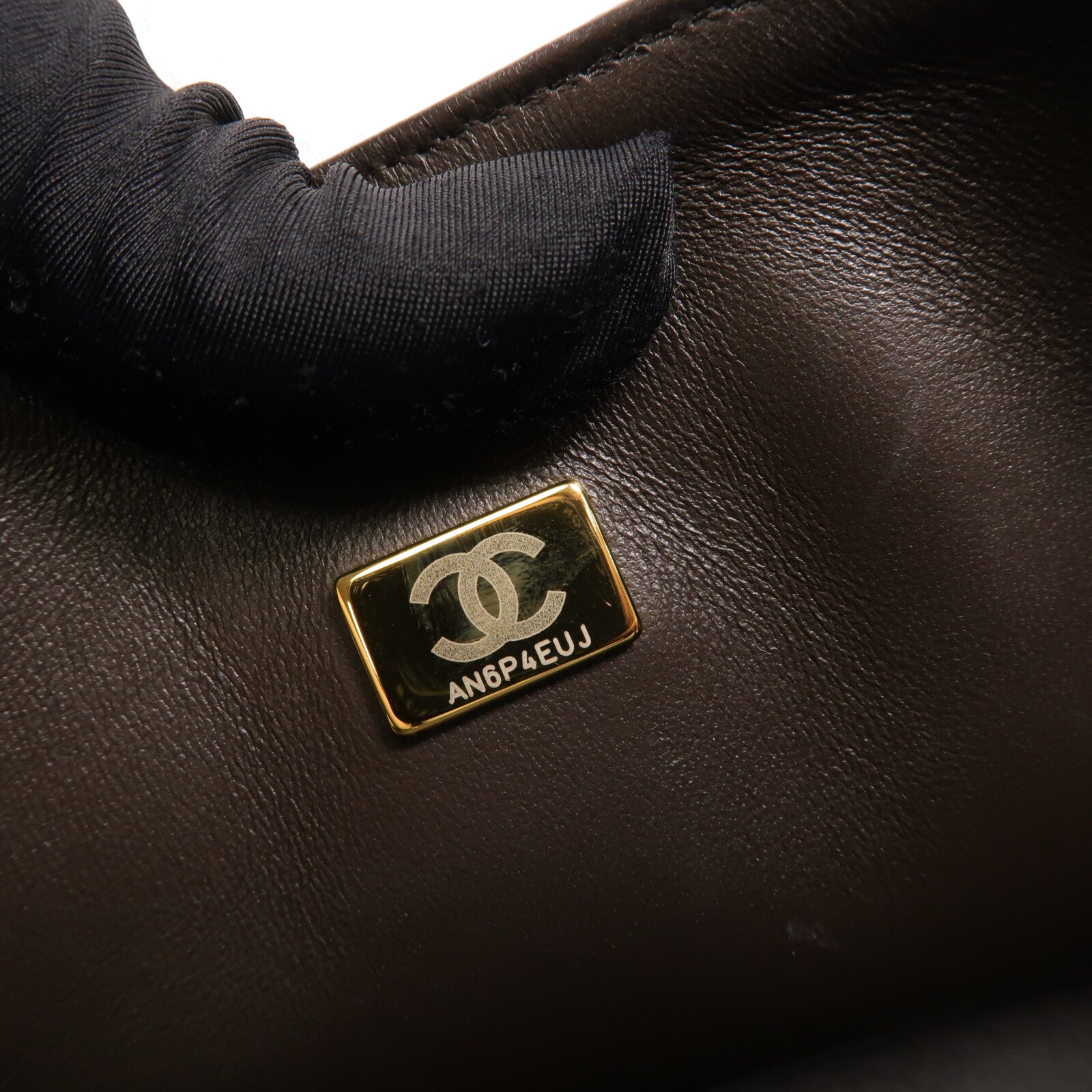CHANEL 牛皮皮革Large Classic鏈帶肩背袋