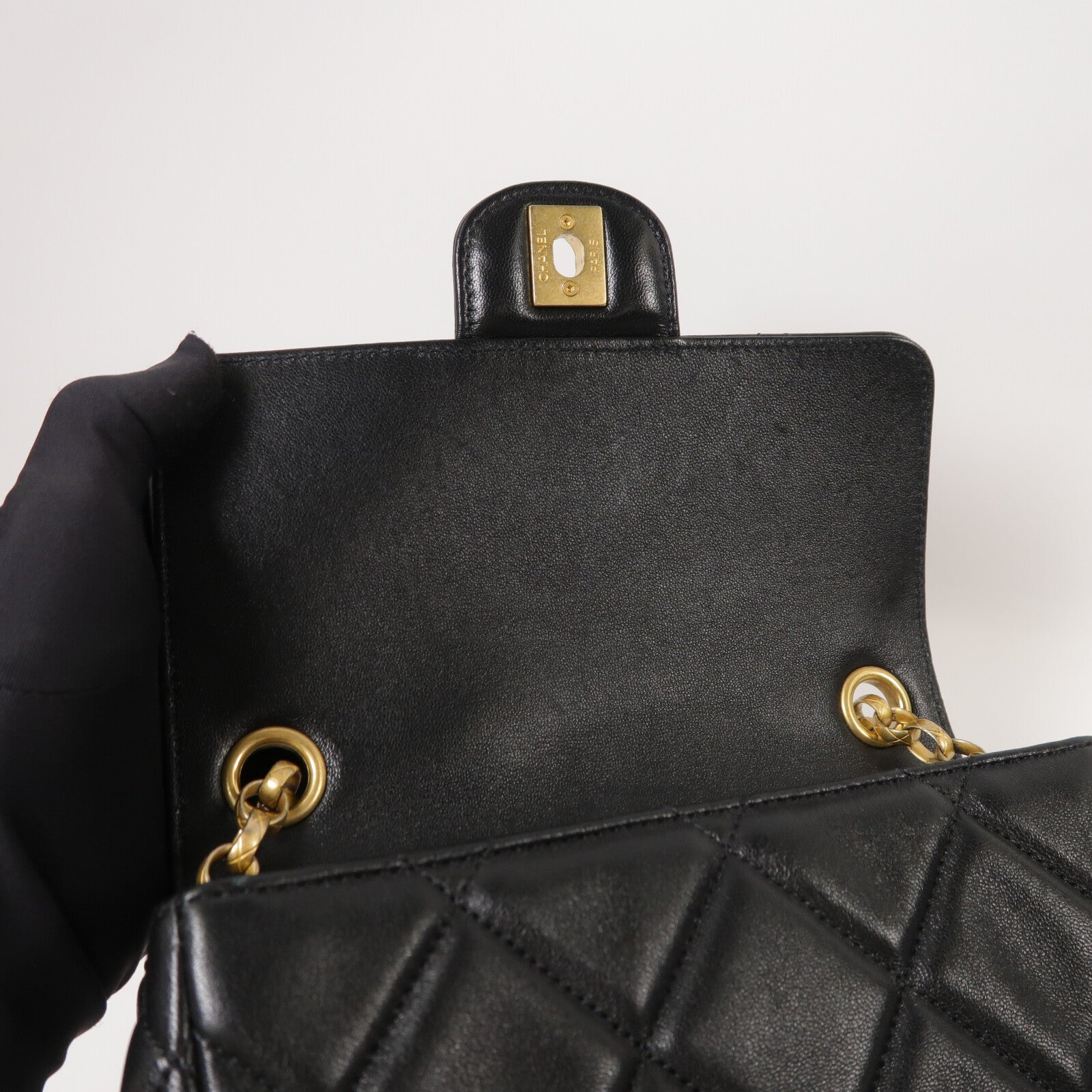 CHANEL 羊皮皮革Chain Shoulder鏈帶肩背袋