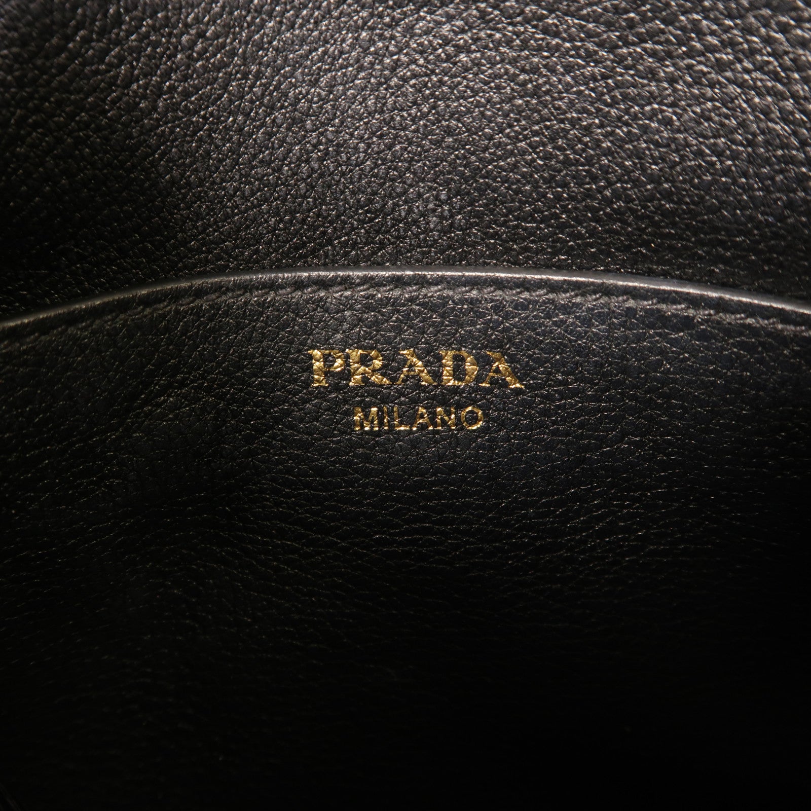 PRADA 牛皮皮革Shoulder Bag金扣肩背袋