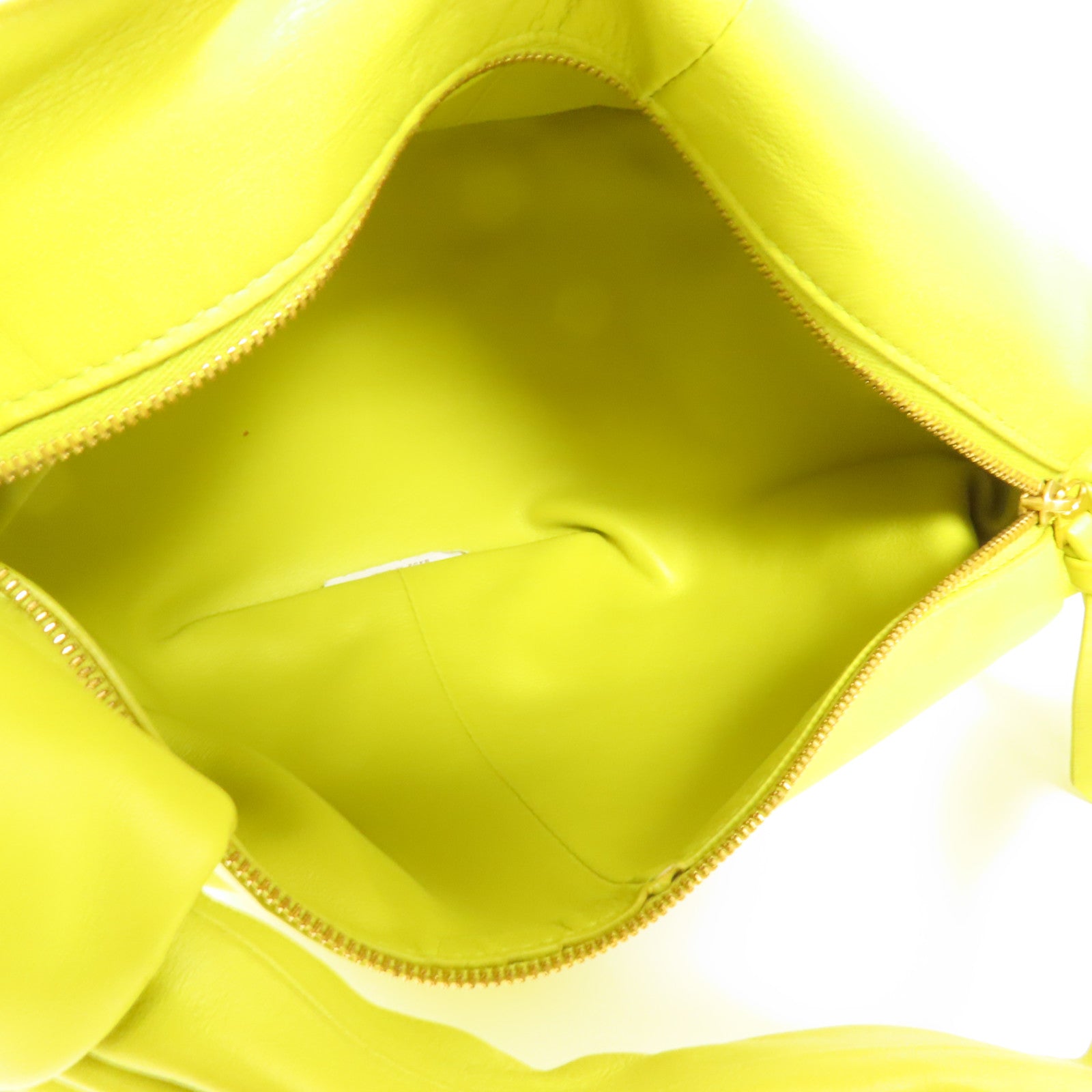 BOTTEGA VENETA 牛皮皮革Mini Double Knot金扣手挽袋