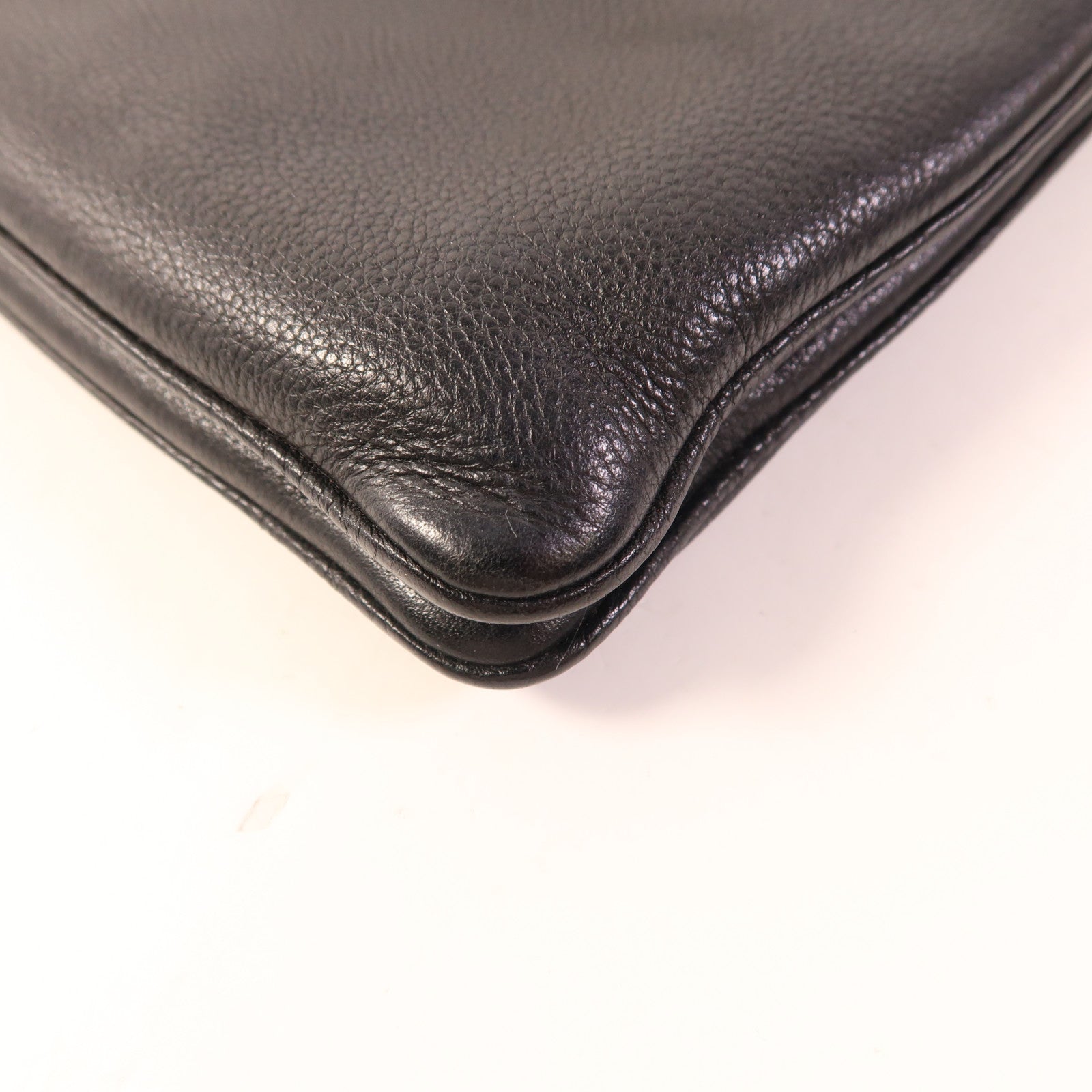 PRADA 牛皮皮革Shoulder Bag金扣肩背袋