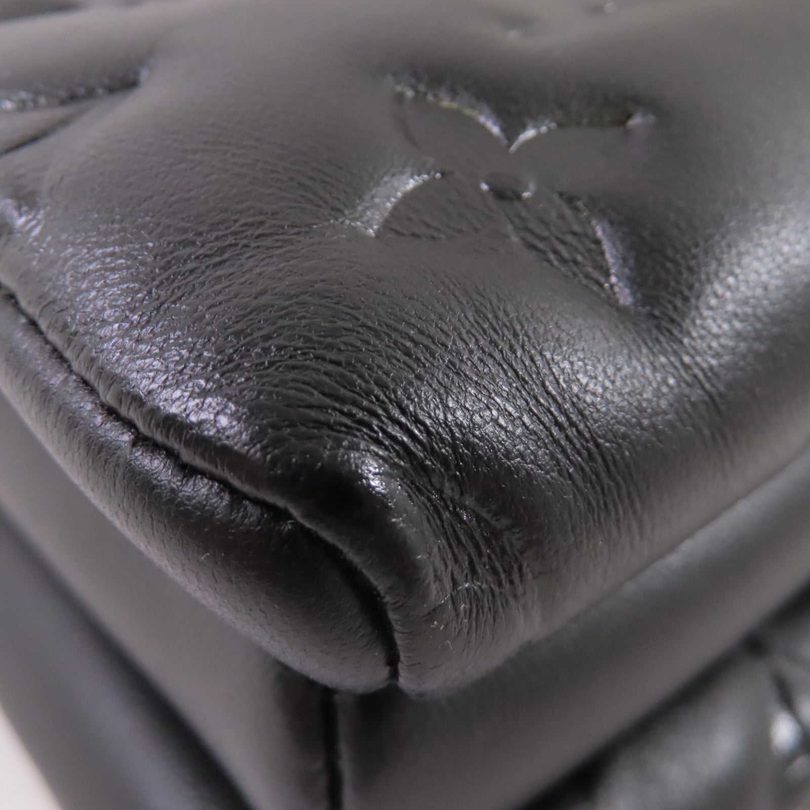 LOUIS VUITTON 【激減優惠】Monogram Embossed Coussin PM 2Way Shoulder Bag金扣手挽肩背兩用 袋黑色