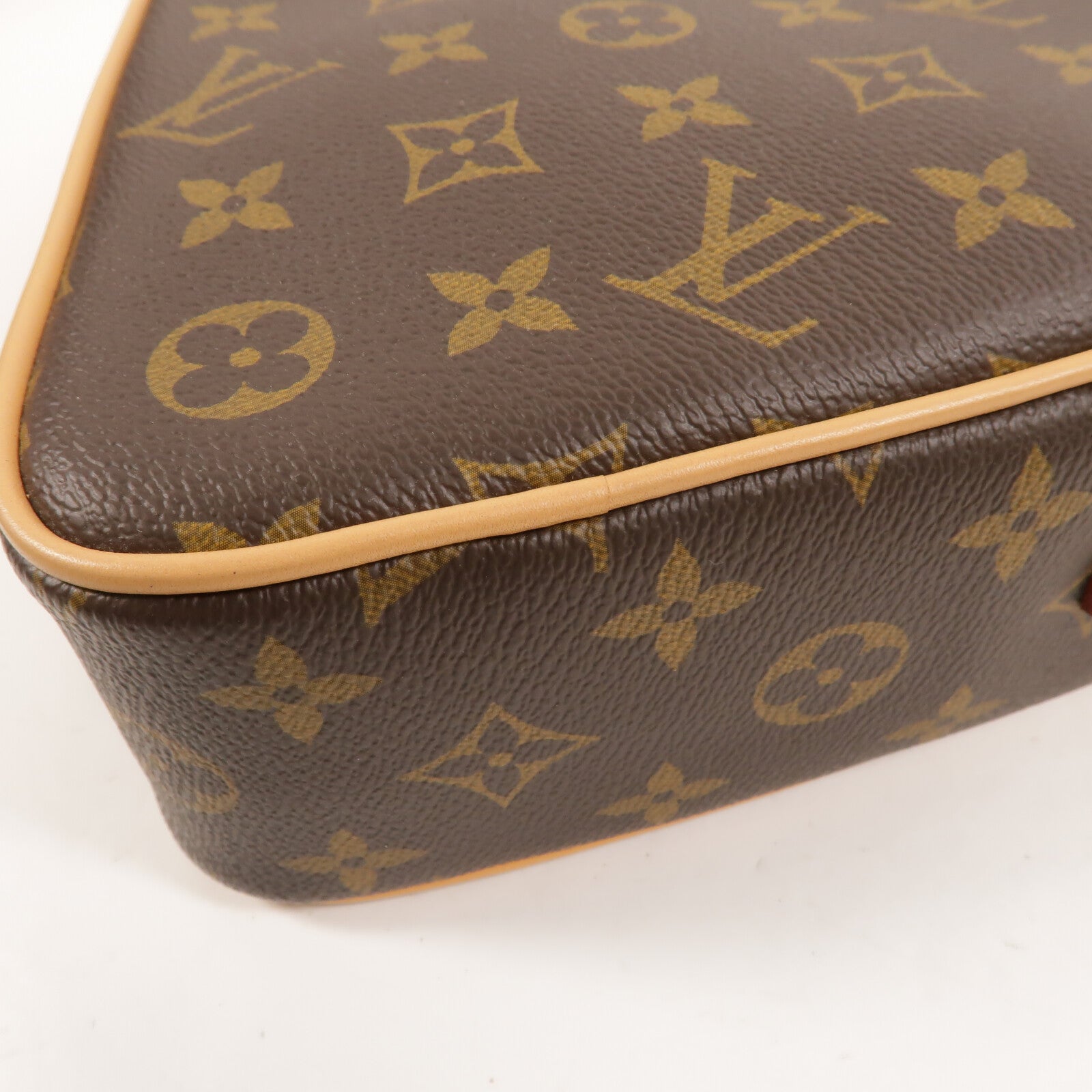 LOUIS VUITTON Monogram Game On Coeur金扣肩背袋棕色