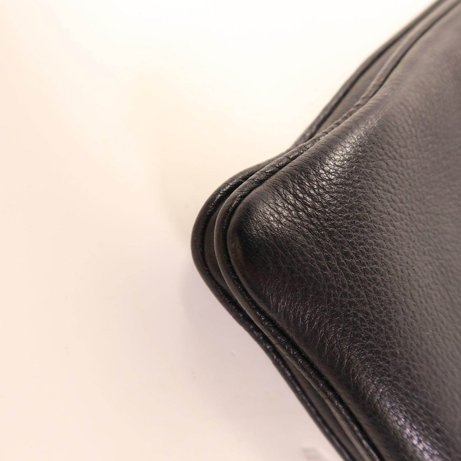 PRADA 牛皮皮革Shoulder Bag金扣肩背袋