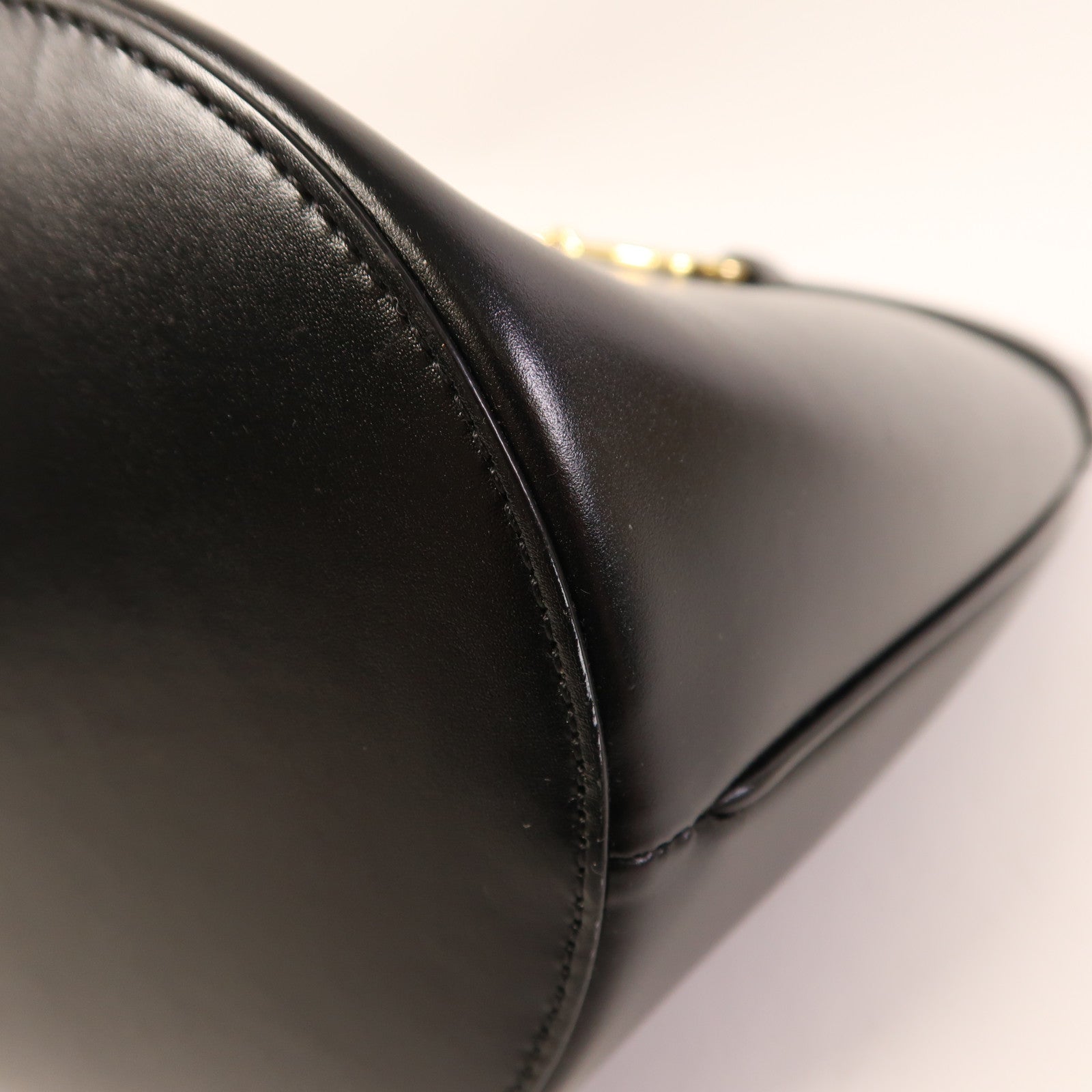 CELINE 牛皮皮革Bucket Bag金扣肩背袋