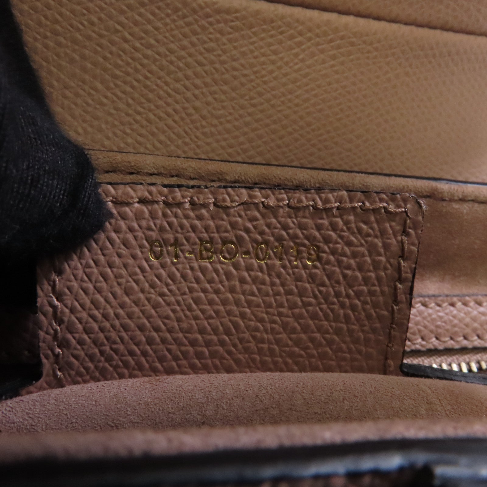 Dior 牛皮皮革Saddle Bag金扣肩背袋粉紅色