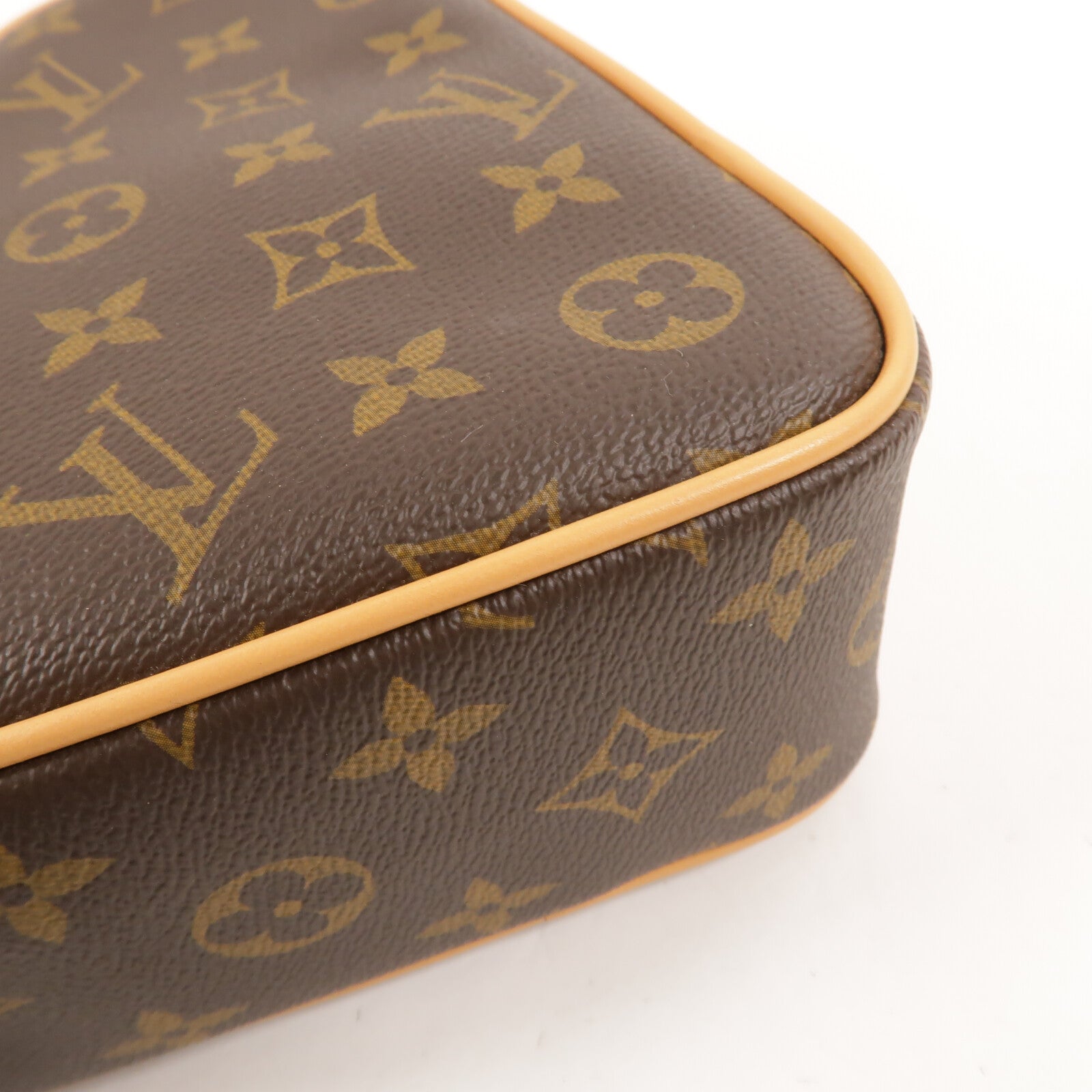 LOUIS VUITTON Monogram Game On Coeur金扣肩背袋棕色