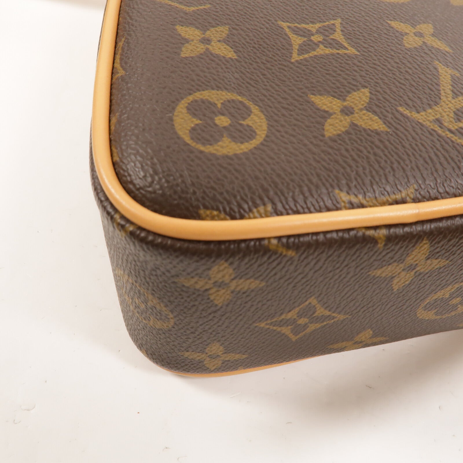 LOUIS VUITTON Monogram Game On Coeur金扣肩背袋棕色