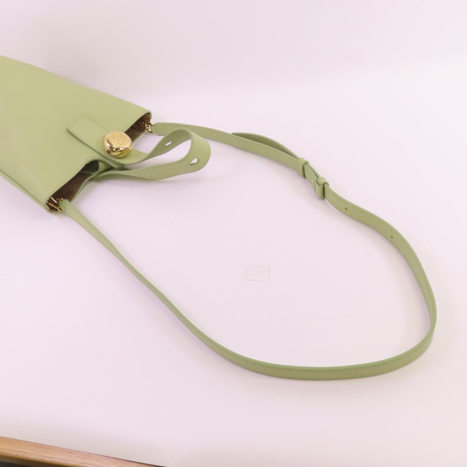 LOEWE 牛皮皮革Pebble Bucket Mini金扣手挽肩背兩用袋