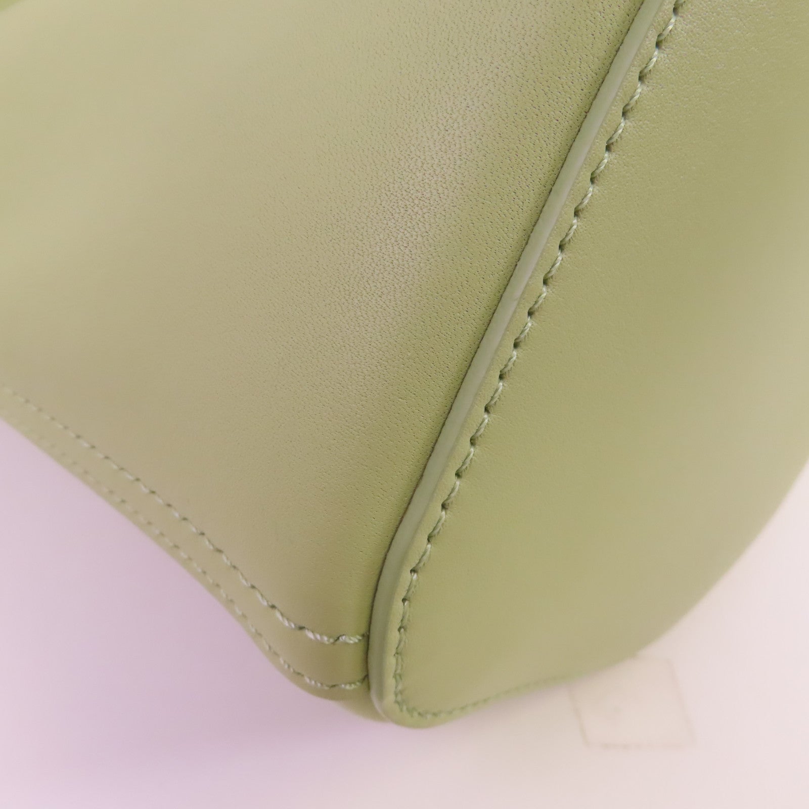 LOEWE 牛皮皮革Pebble Bucket Mini金扣手挽肩背兩用袋