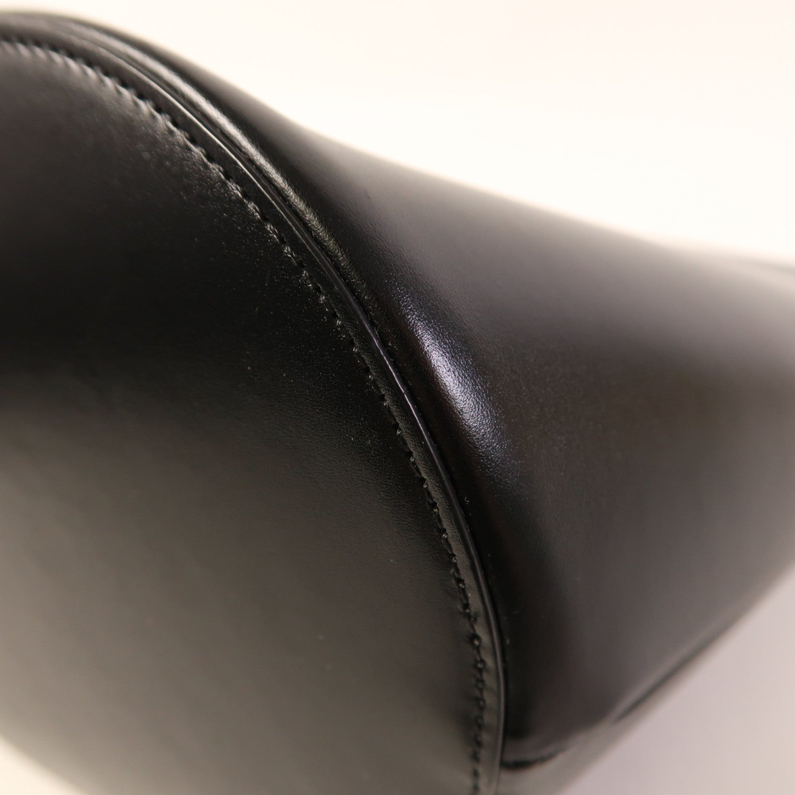 CELINE 牛皮皮革Bucket Bag金扣肩背袋