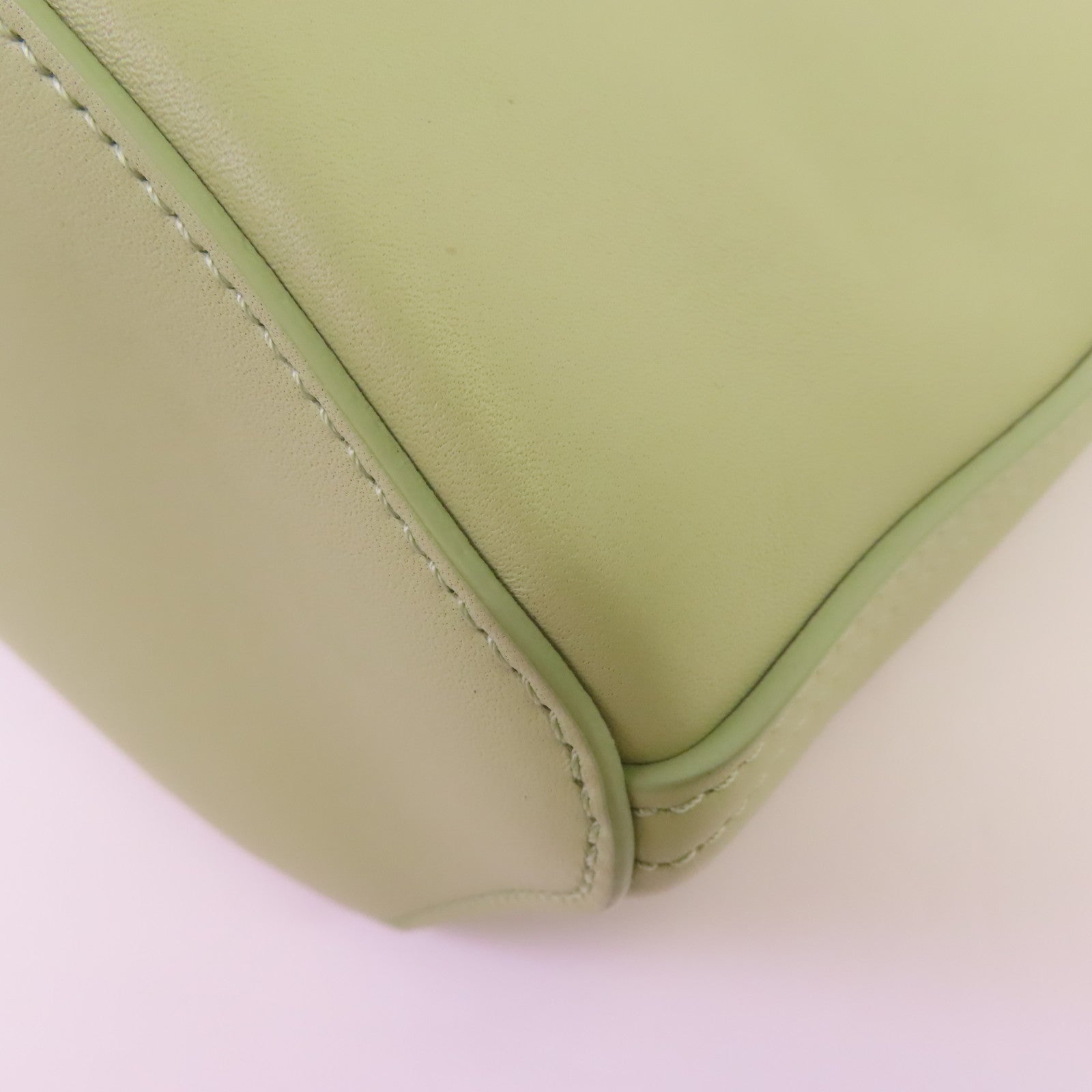 LOEWE 牛皮皮革Pebble Bucket Mini金扣手挽肩背兩用袋