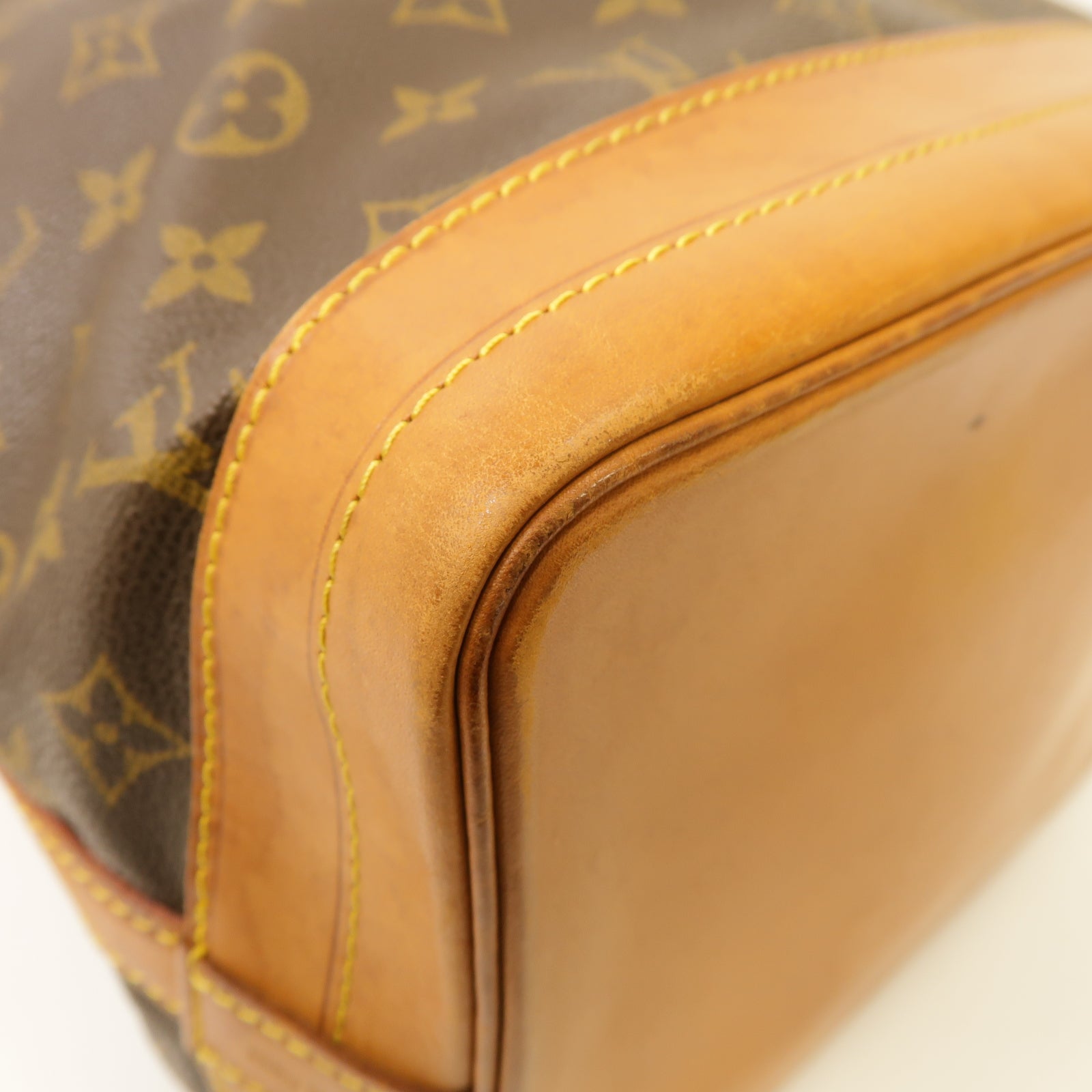 LOUIS VUITTON Monogram Noe金扣肩背袋棕色
