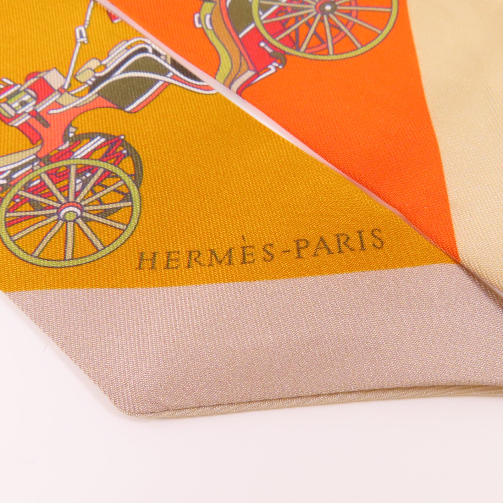 HERMES 絲質Twilly絲巾