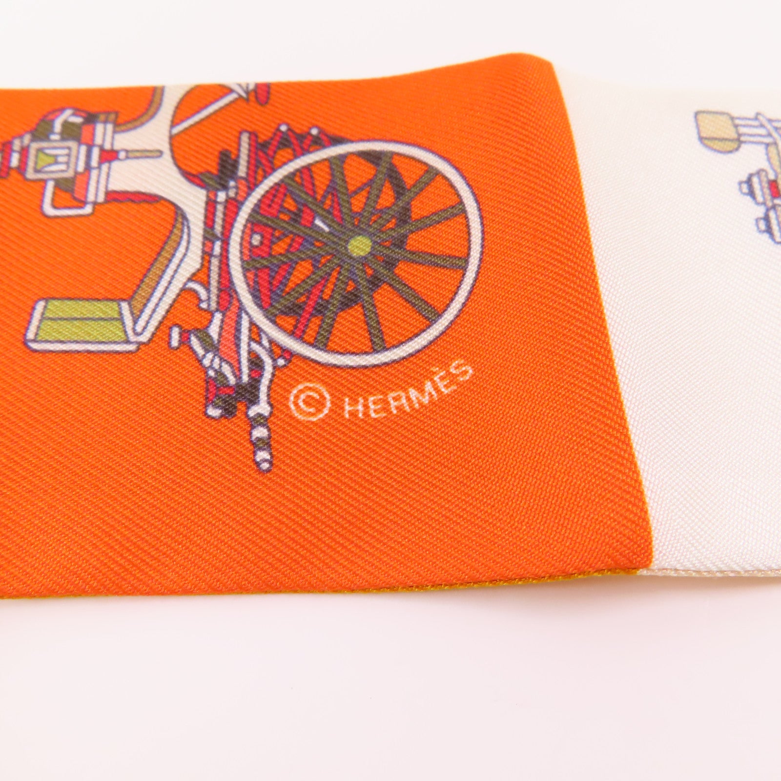 HERMES 絲質Twilly絲巾