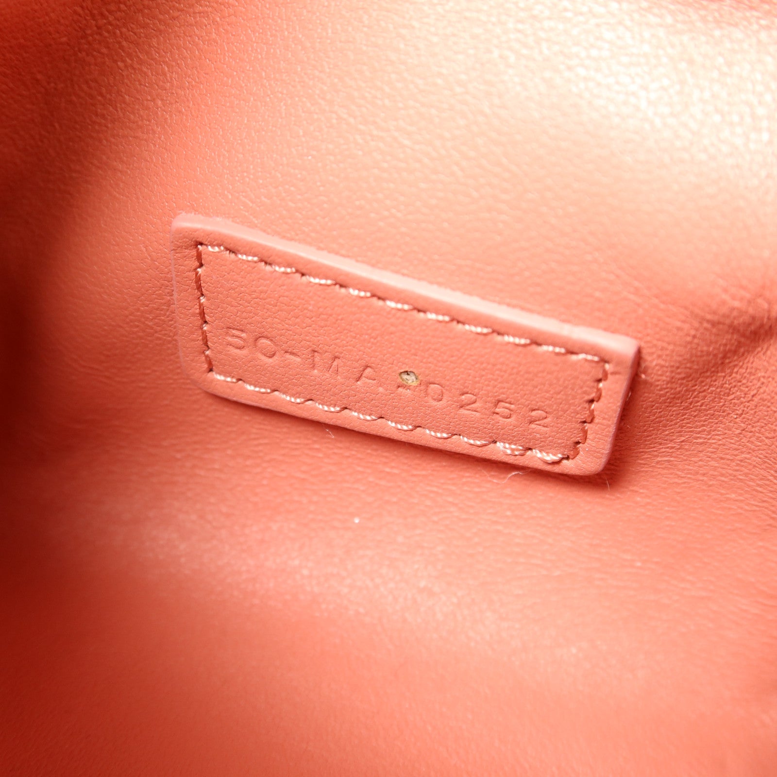 Dior 羊皮皮革Travel Nomad Pouch Small金扣手挽袋