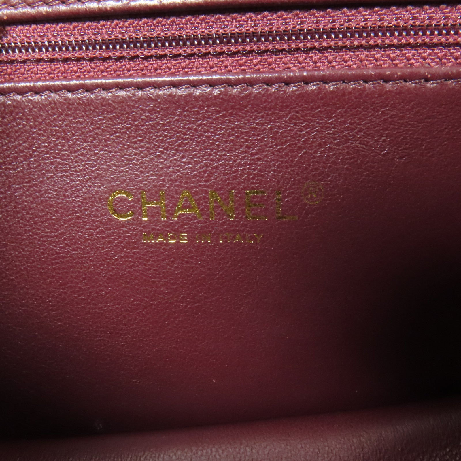 CHANEL 牛皮皮革Shoulder Bag金扣肩背袋