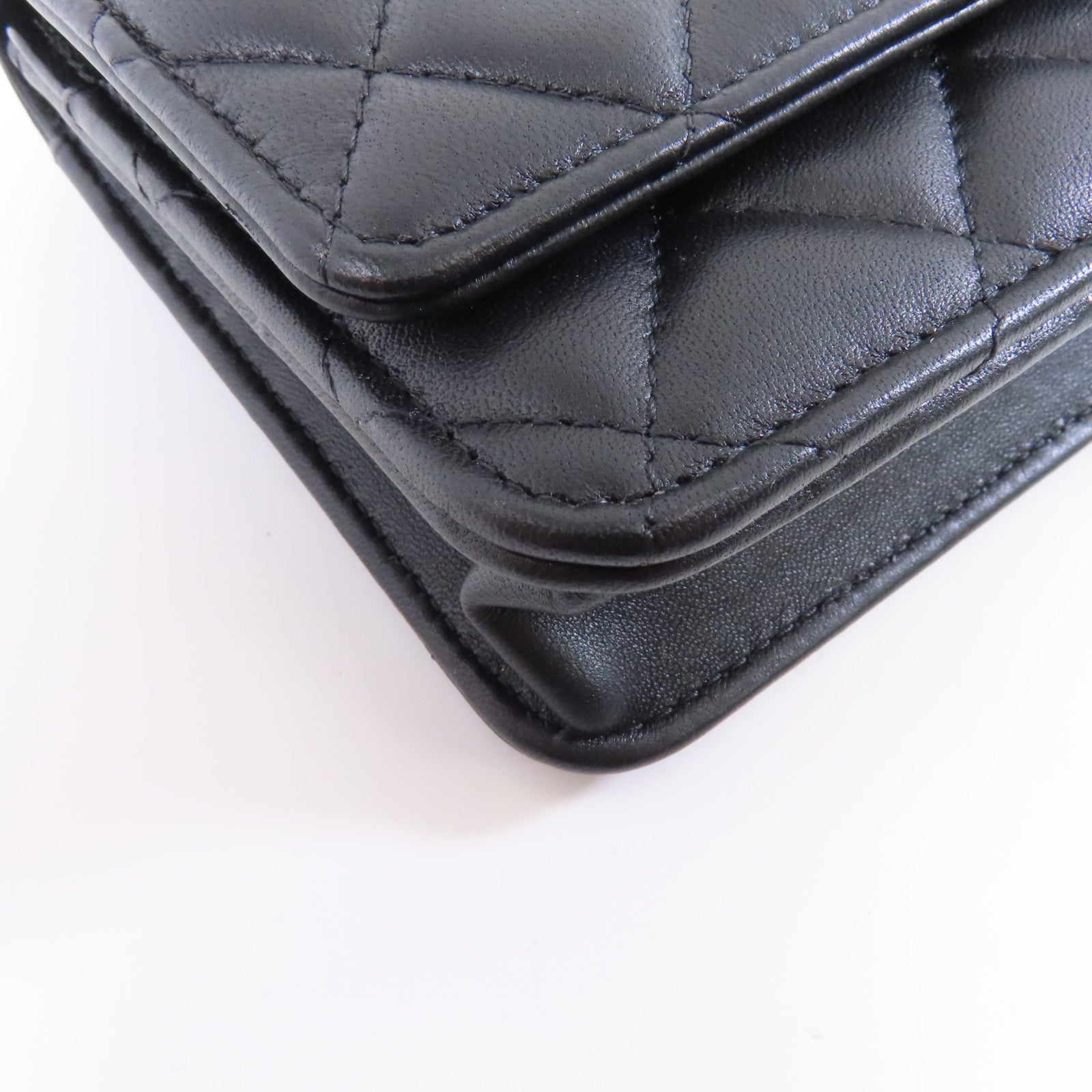 CHANEL 菱格羊皮皮革Wallet On Chain金扣鏈帶肩背袋黑色