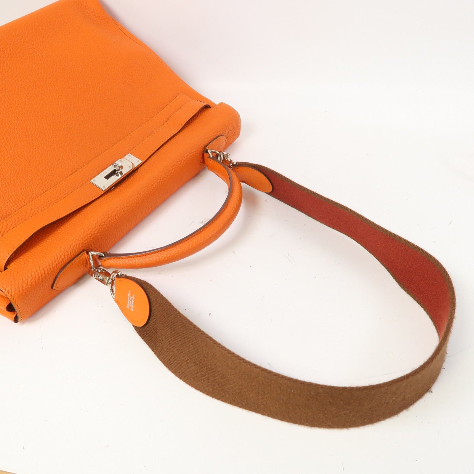 HERMES Togo Leather Kelly 40 Silver Buckle Hand Bag Orange