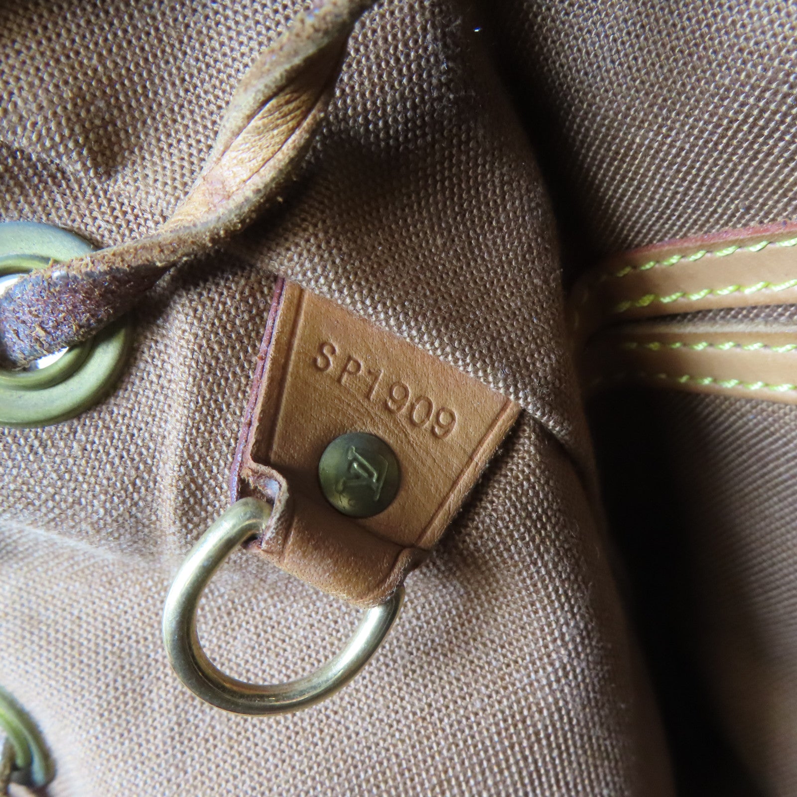 LOUIS VUITTON 【激減優惠】Monogram Montsouris MM金扣背包啡色