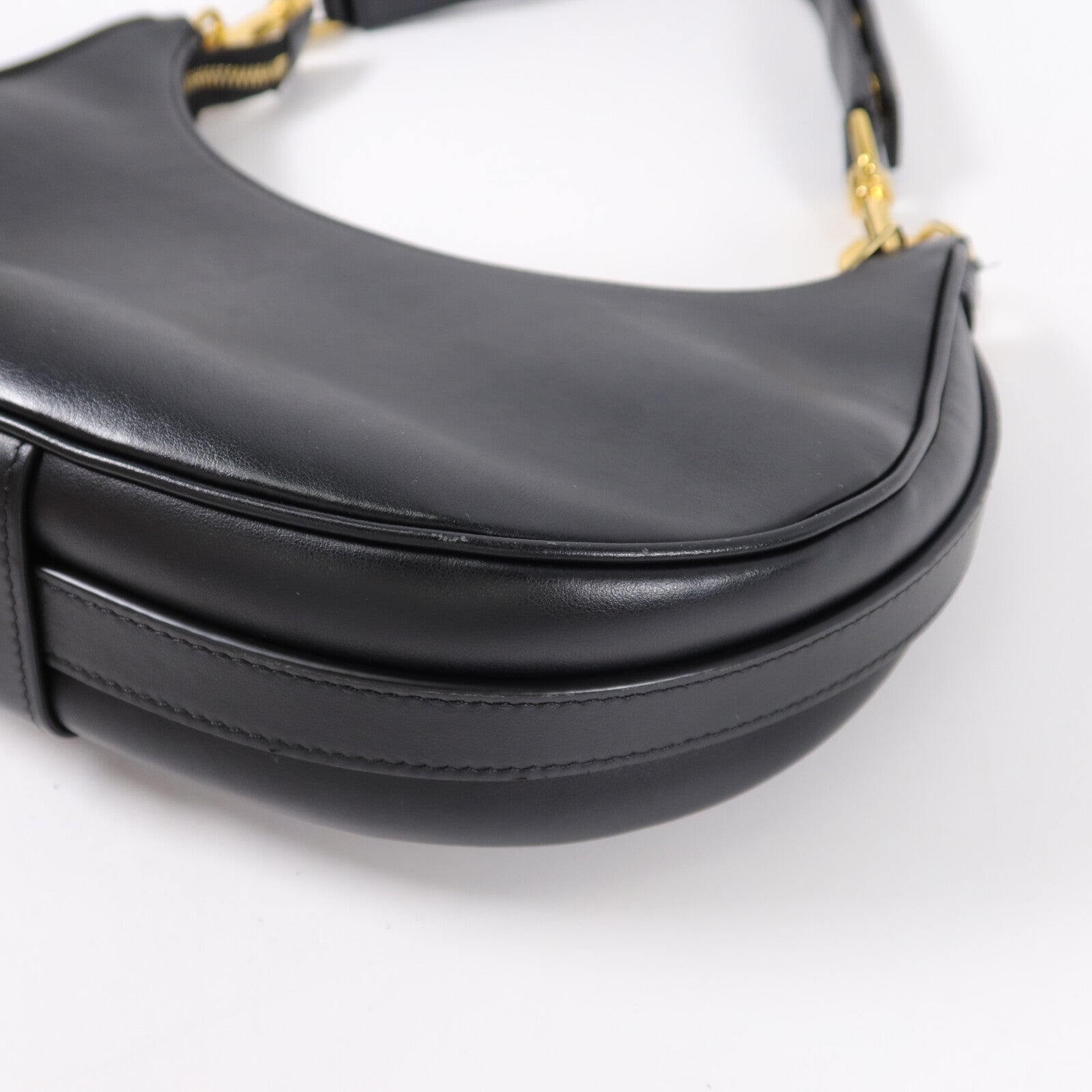 CELINE 牛皮皮革Ava Medium肩背袋