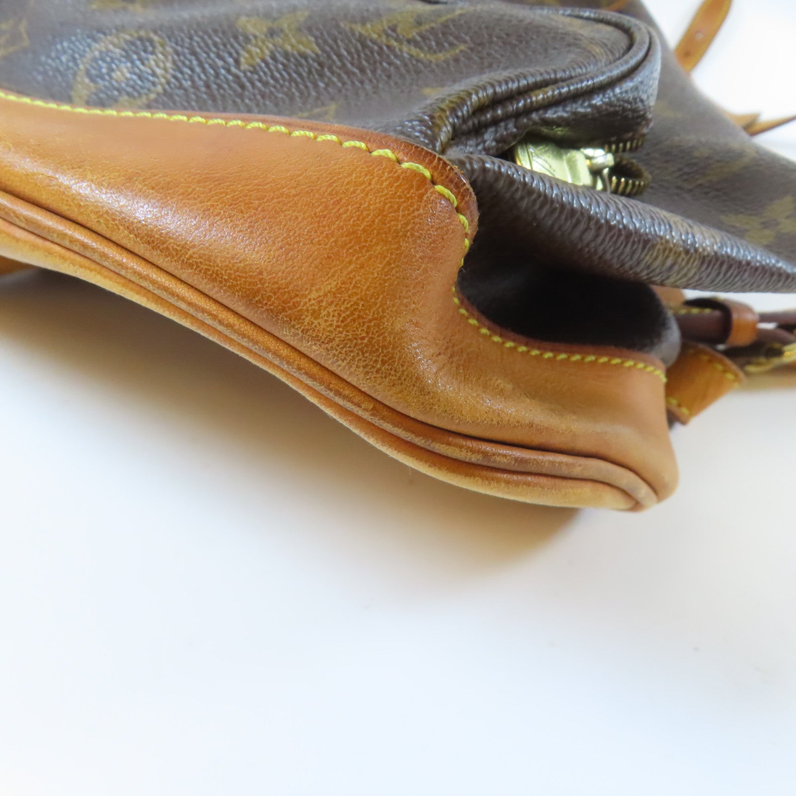 LOUIS VUITTON 【激減優惠】Monogram Montsouris MM金扣背包啡色