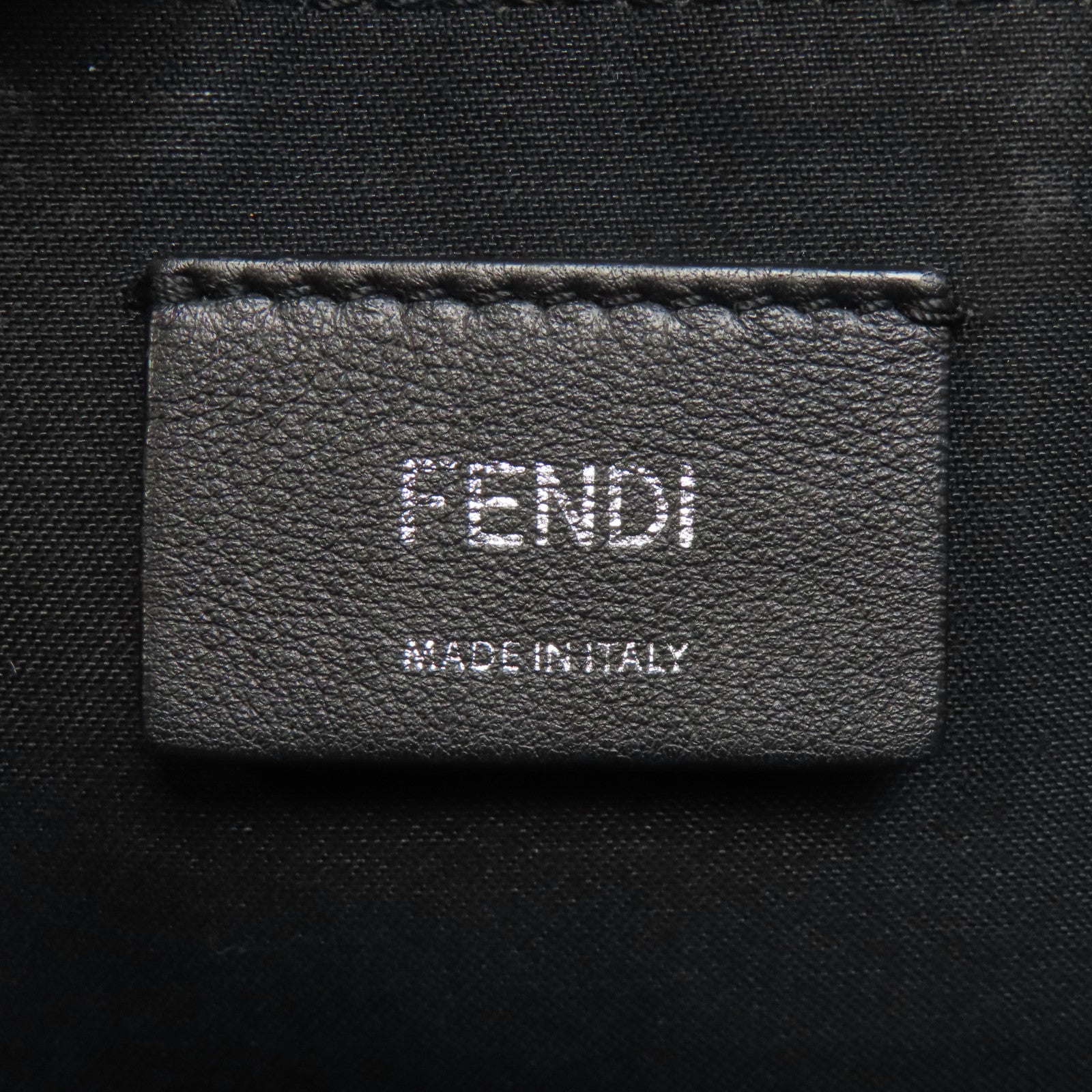 FENDI 牛皮皮革Small By The Way銀扣肩背袋黑色