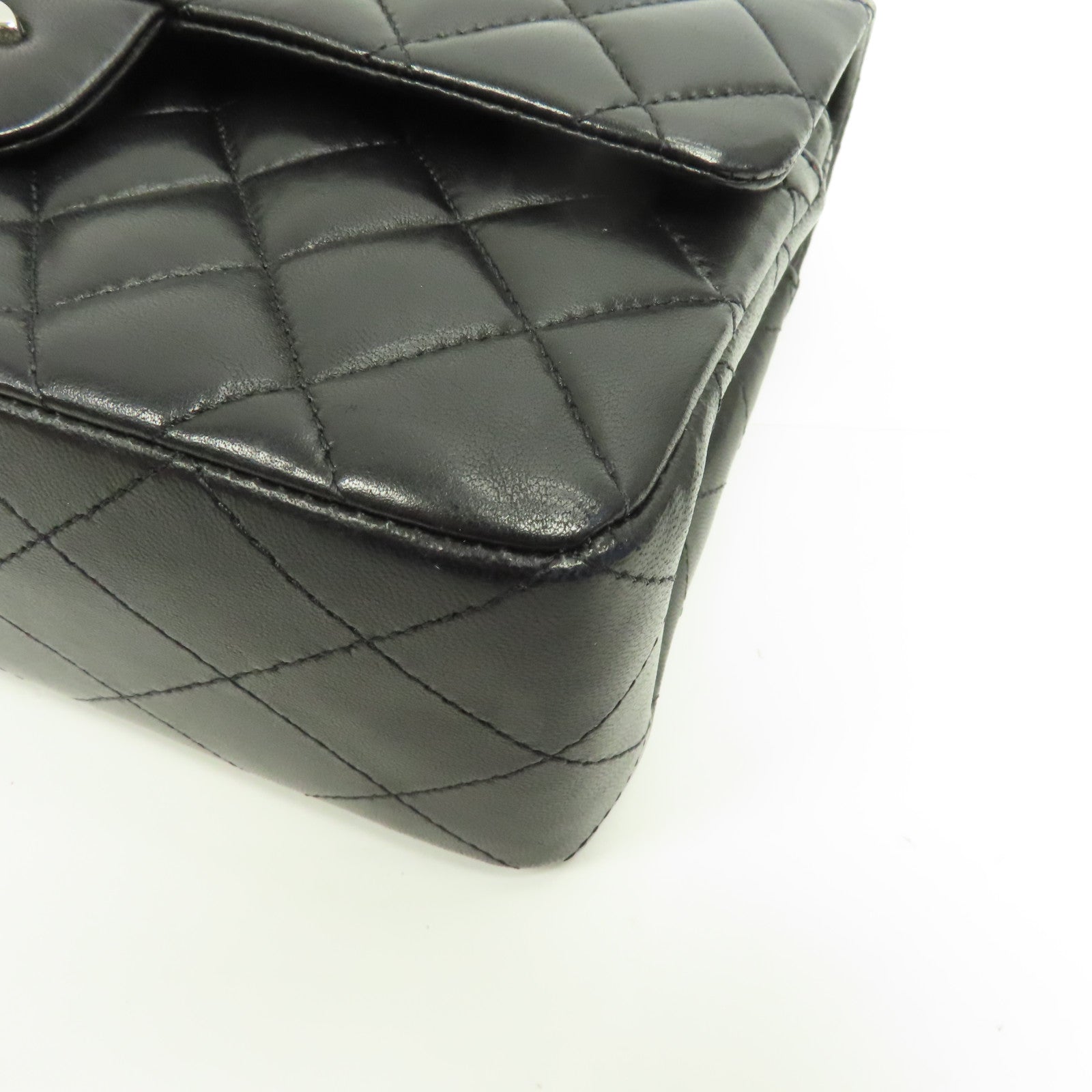 CHANEL 菱格羊皮皮革Classic Flap 23銀扣鏈帶肩背袋黑色