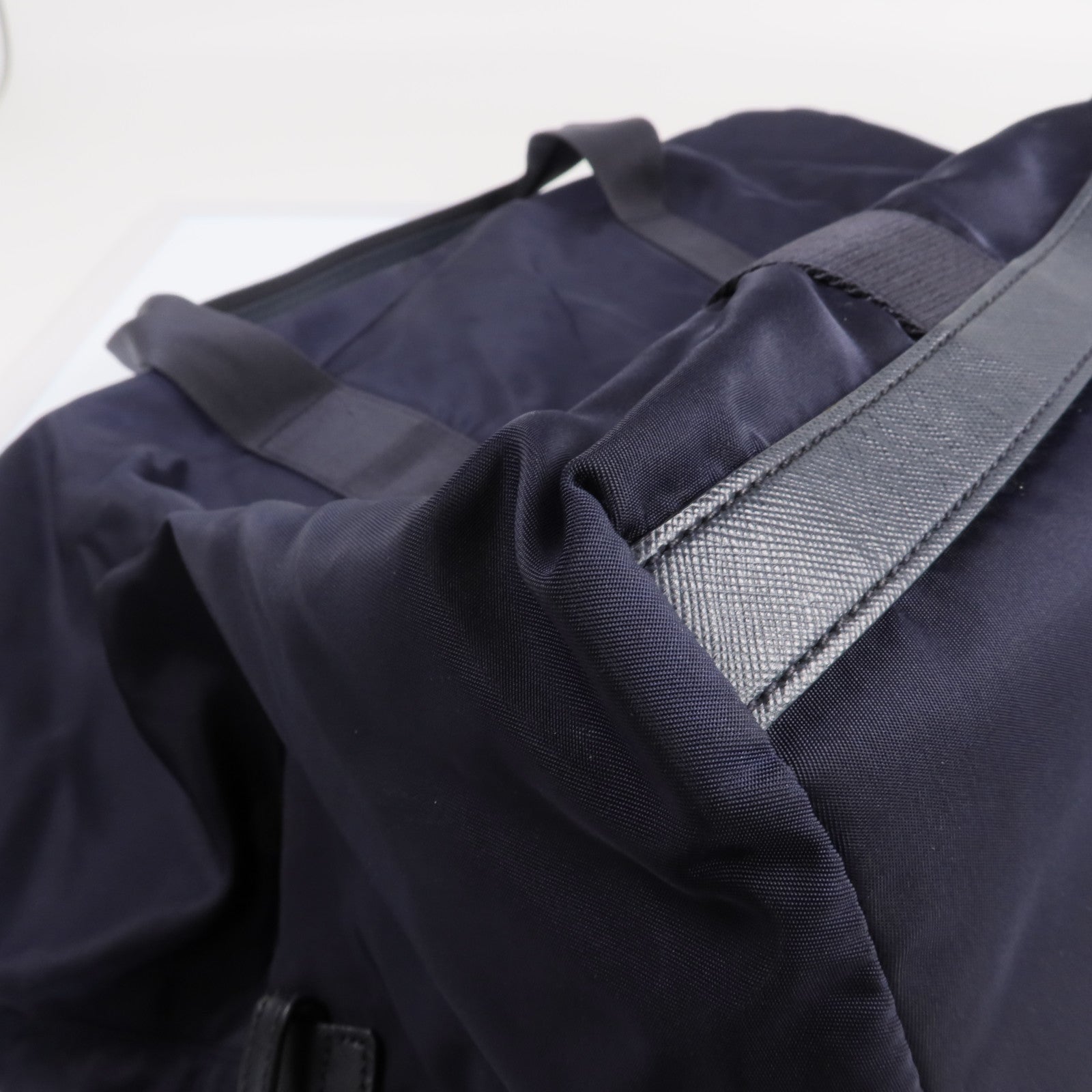 PRADA 尼龍Sholder Bag銀扣肩背袋