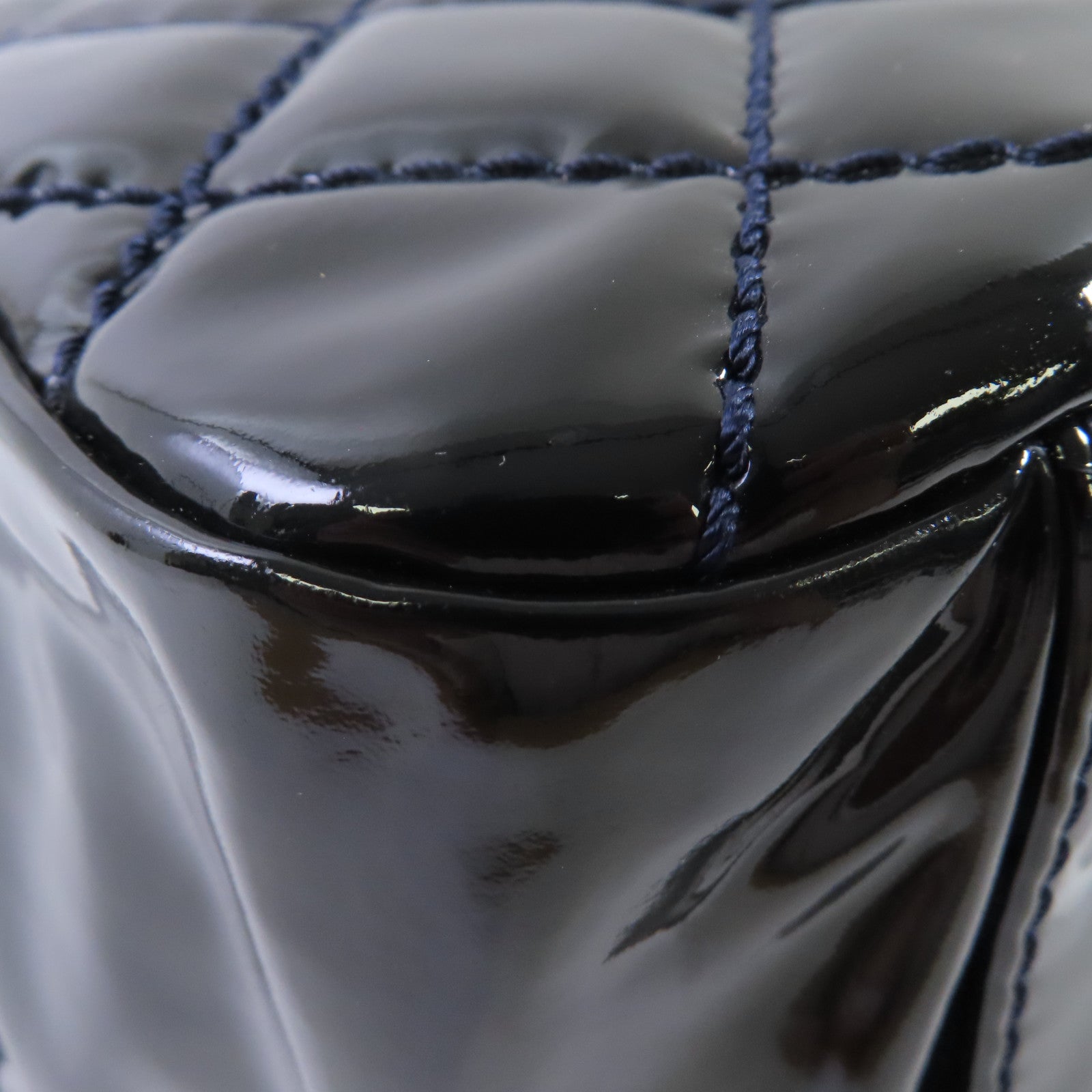 CHANEL 【激減優惠】菱格漆皮皮革Chain Shoulder Bag銀扣鏈帶肩背袋深寶藍色