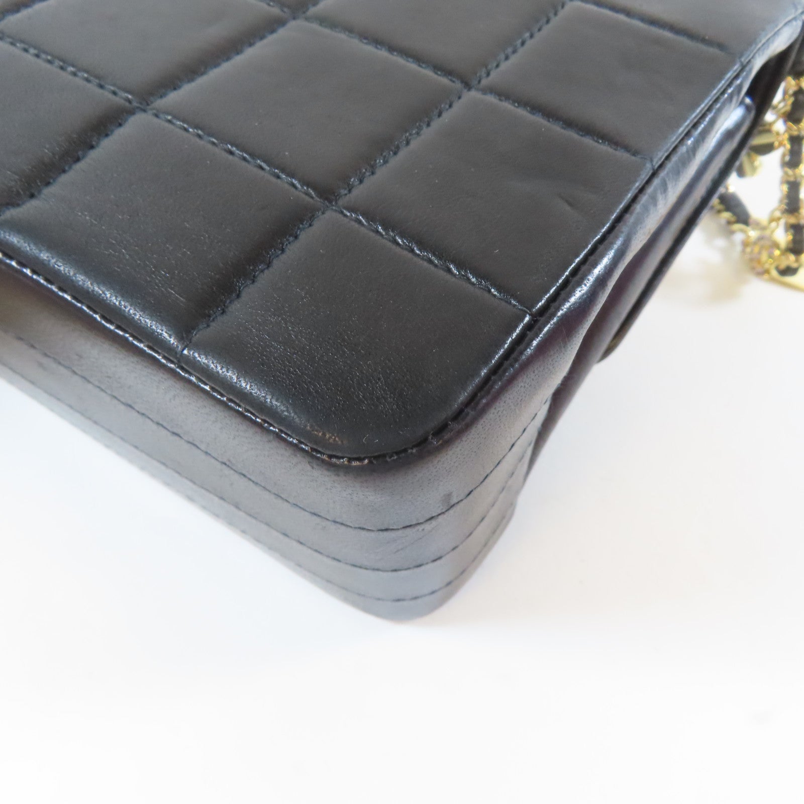 CHANEL 【激減優惠】牛皮皮革Chain Shoulder金扣肩背袋黑色