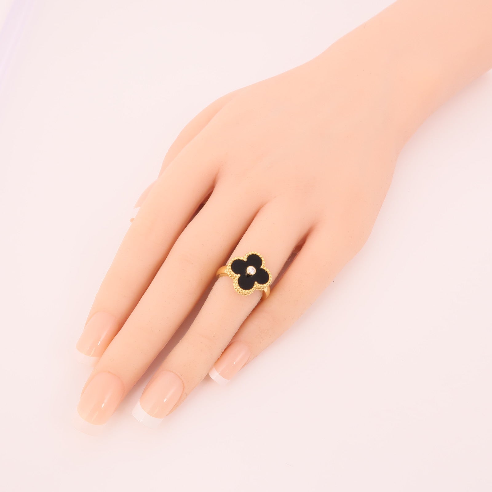 Van Cleef & Arpels 【激減優惠】18K黃金Vintage Alhambra Ring鑽石/黑瑪瑙戒指