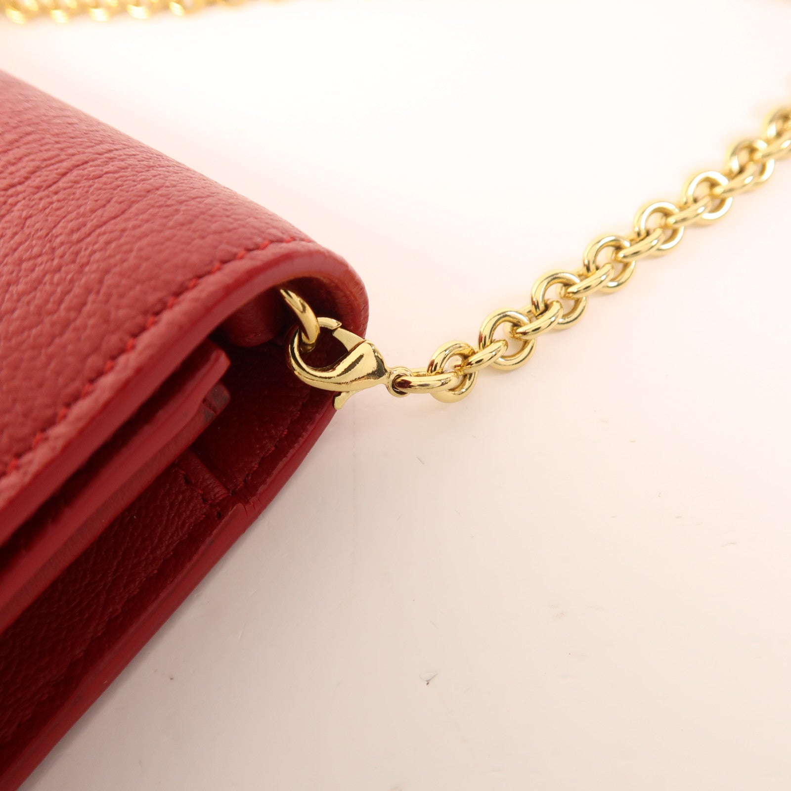 YVES SAINT LAURENT 牛皮皮革Belle De Jour Wallet On Chain金扣鏈帶肩背袋