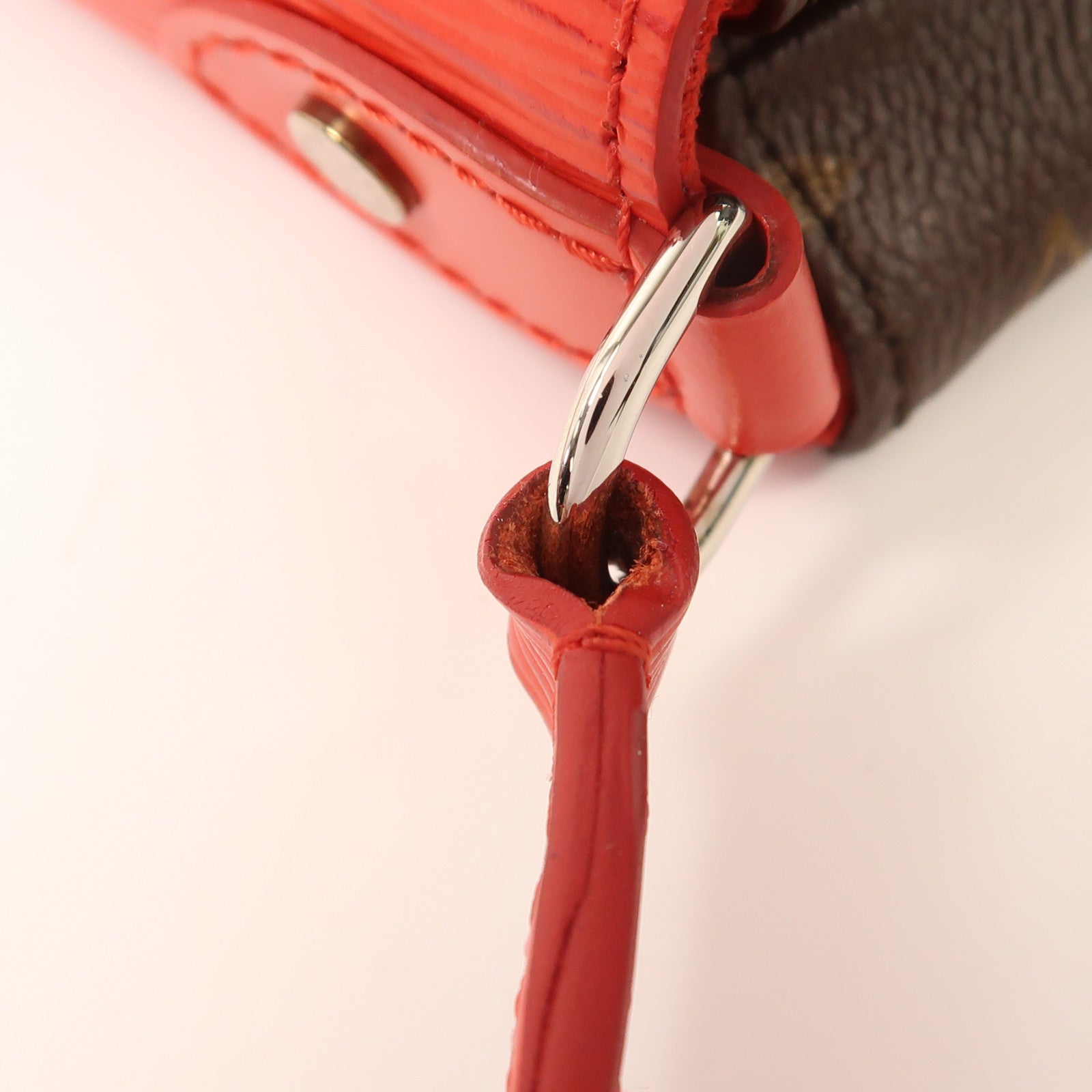 LOUIS VUITTON Monogram/Epi Saint Michel銀扣肩背袋