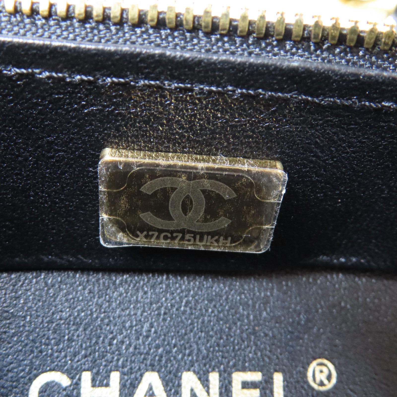 CHANEL 【激減優惠】菱格羊皮皮革Vanity Case金扣鏈帶手挽肩背兩用袋黑色