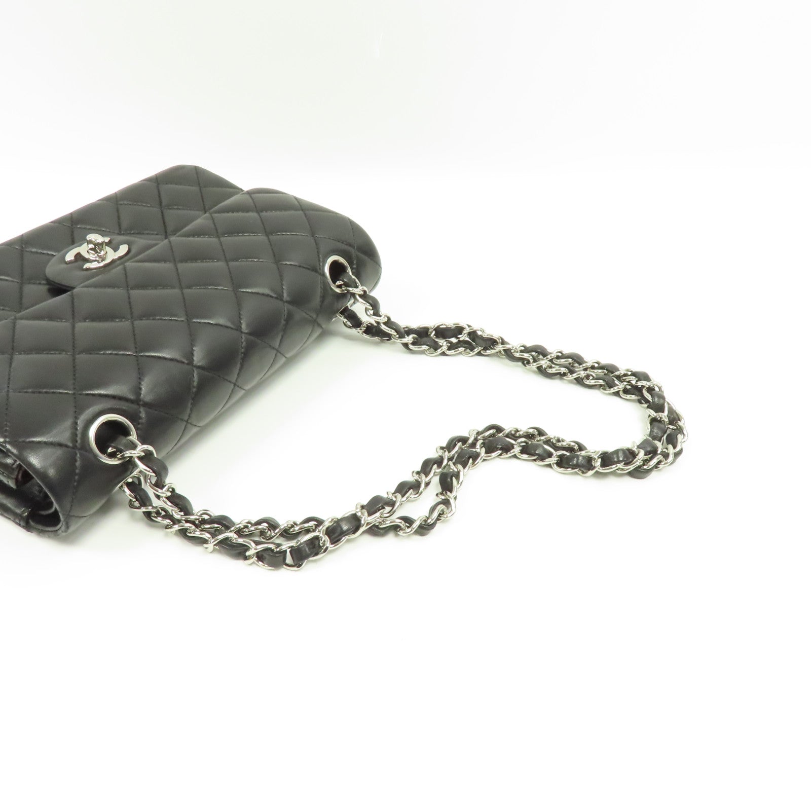 CHANEL 菱格羊皮皮革Classic Flap 23銀扣鏈帶肩背袋黑色