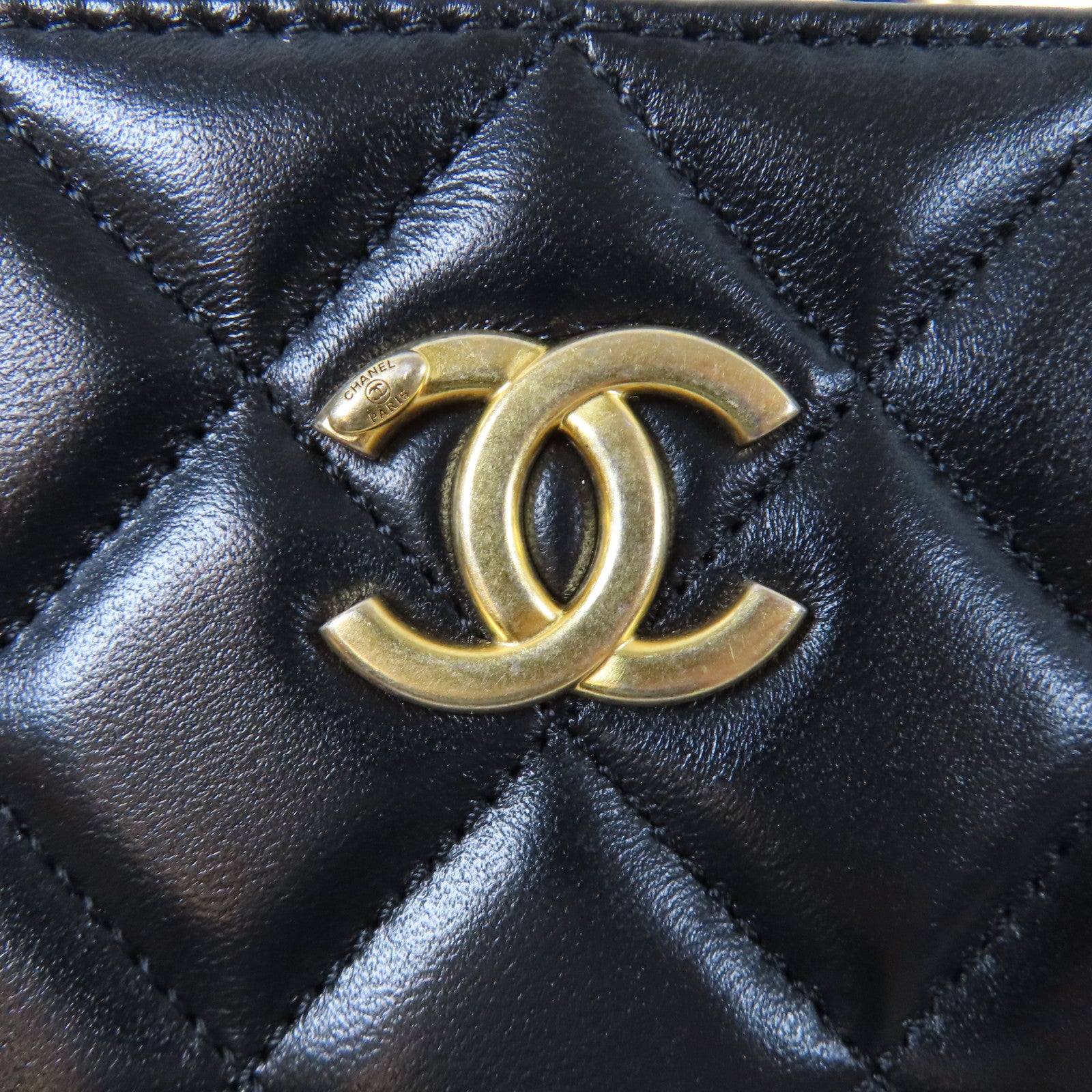 CHANEL 【激減優惠】菱格羊皮皮革Vanity Case金扣鏈帶手挽肩背兩用袋黑色